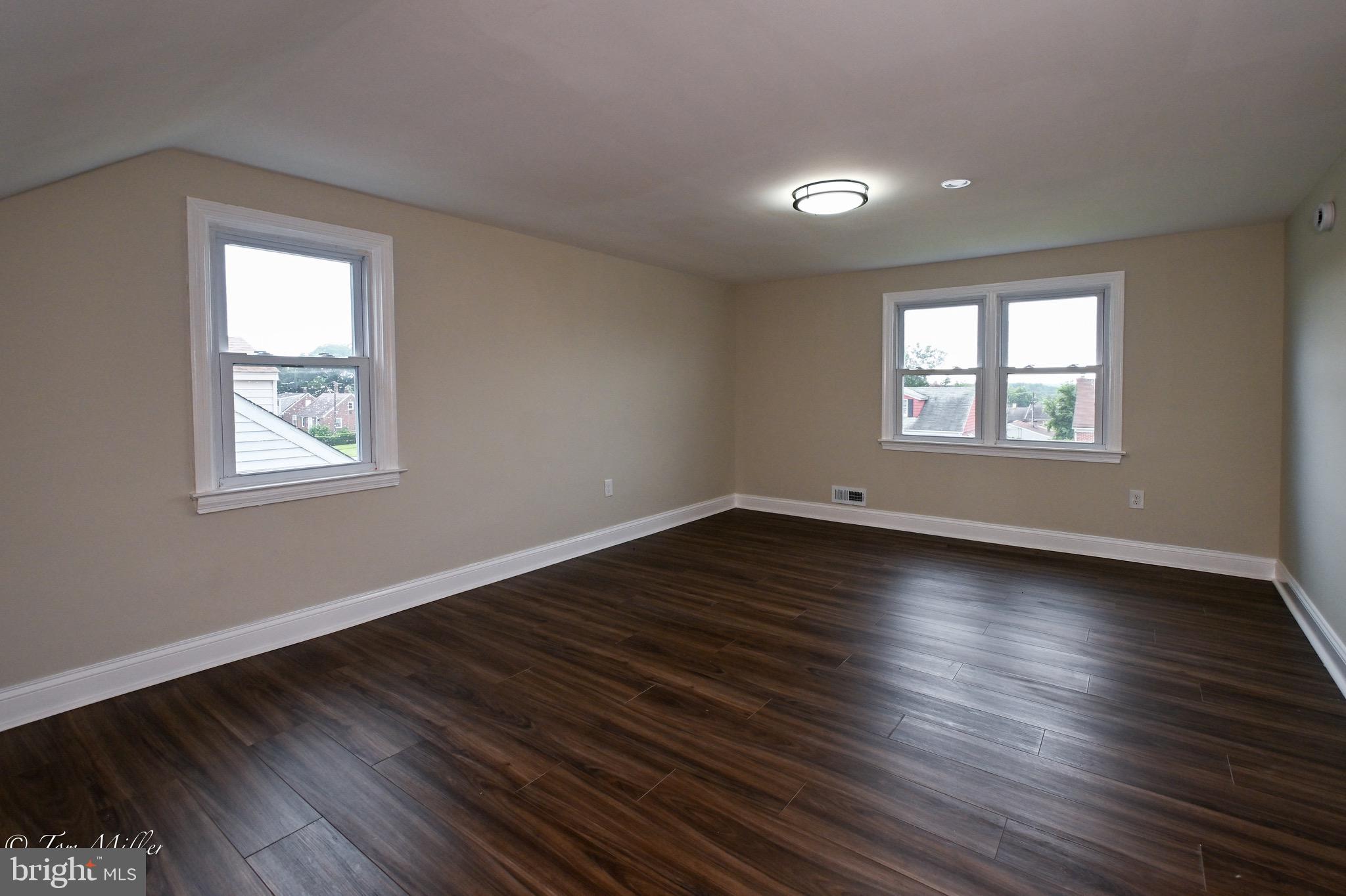 KENILWORTH PARK - Residential