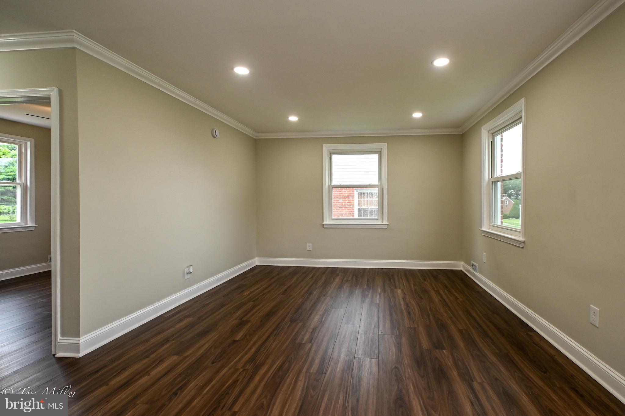 KENILWORTH PARK - Residential
