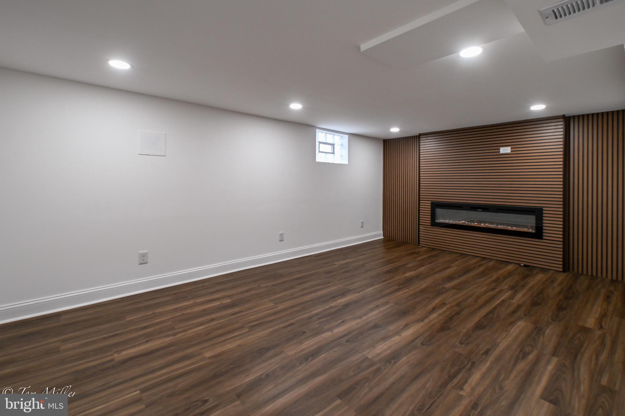 KENILWORTH PARK - Residential