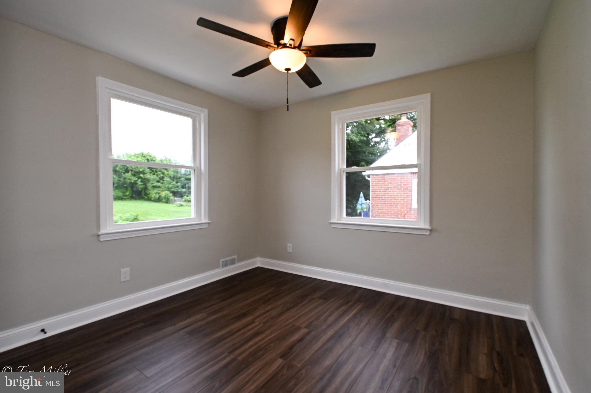 KENILWORTH PARK - Residential