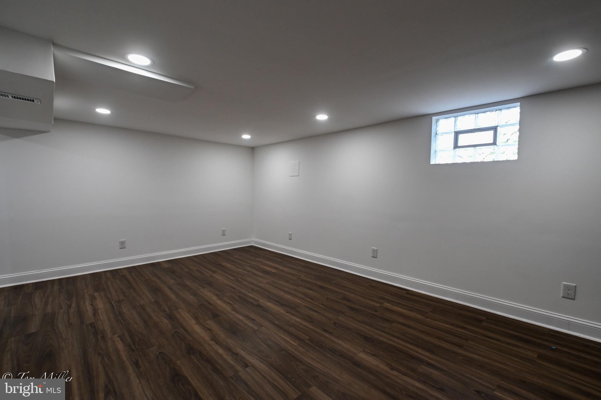 KENILWORTH PARK - Residential
