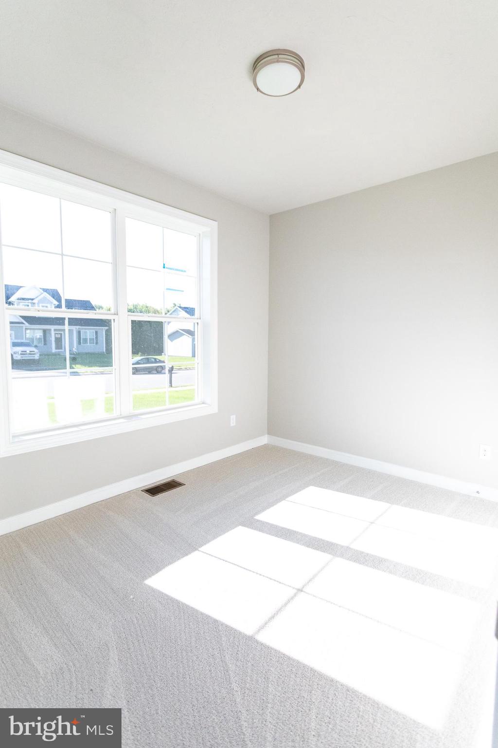 201 KINNEMAN ROAD 25