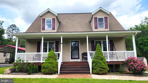 Homes For Sale - 1932 Howardsville Turnpike<br/> STUARTS DRAFT, VA 24477