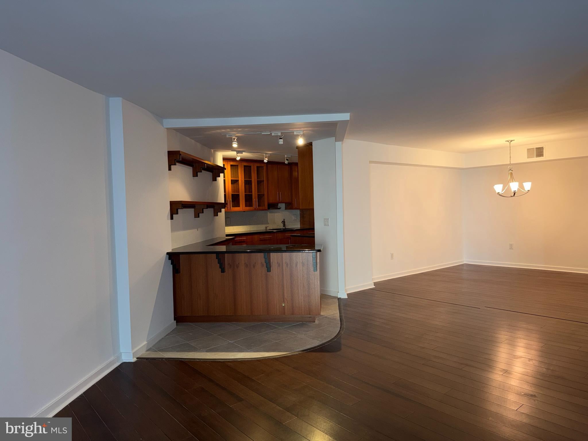 1420 LOCUST STREET 12K