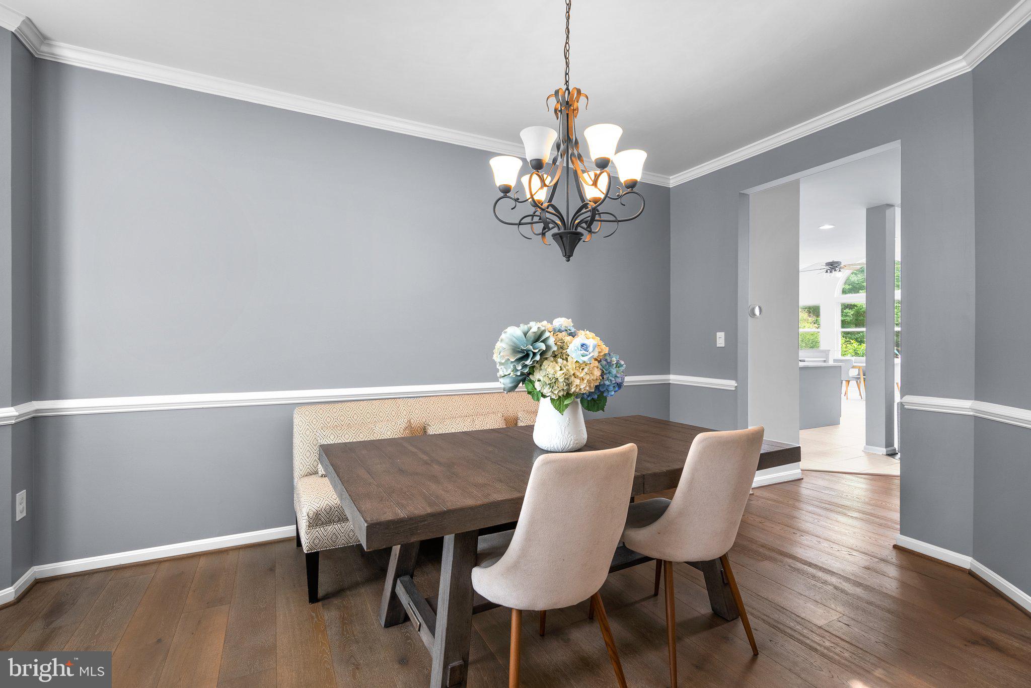 NORTHRIDGE - Residential