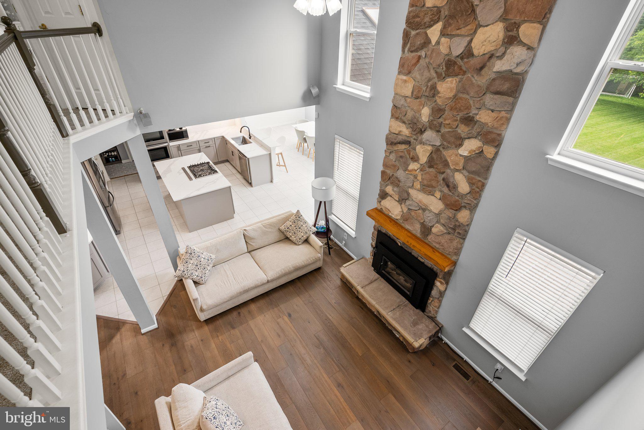 NORTHRIDGE - Residential