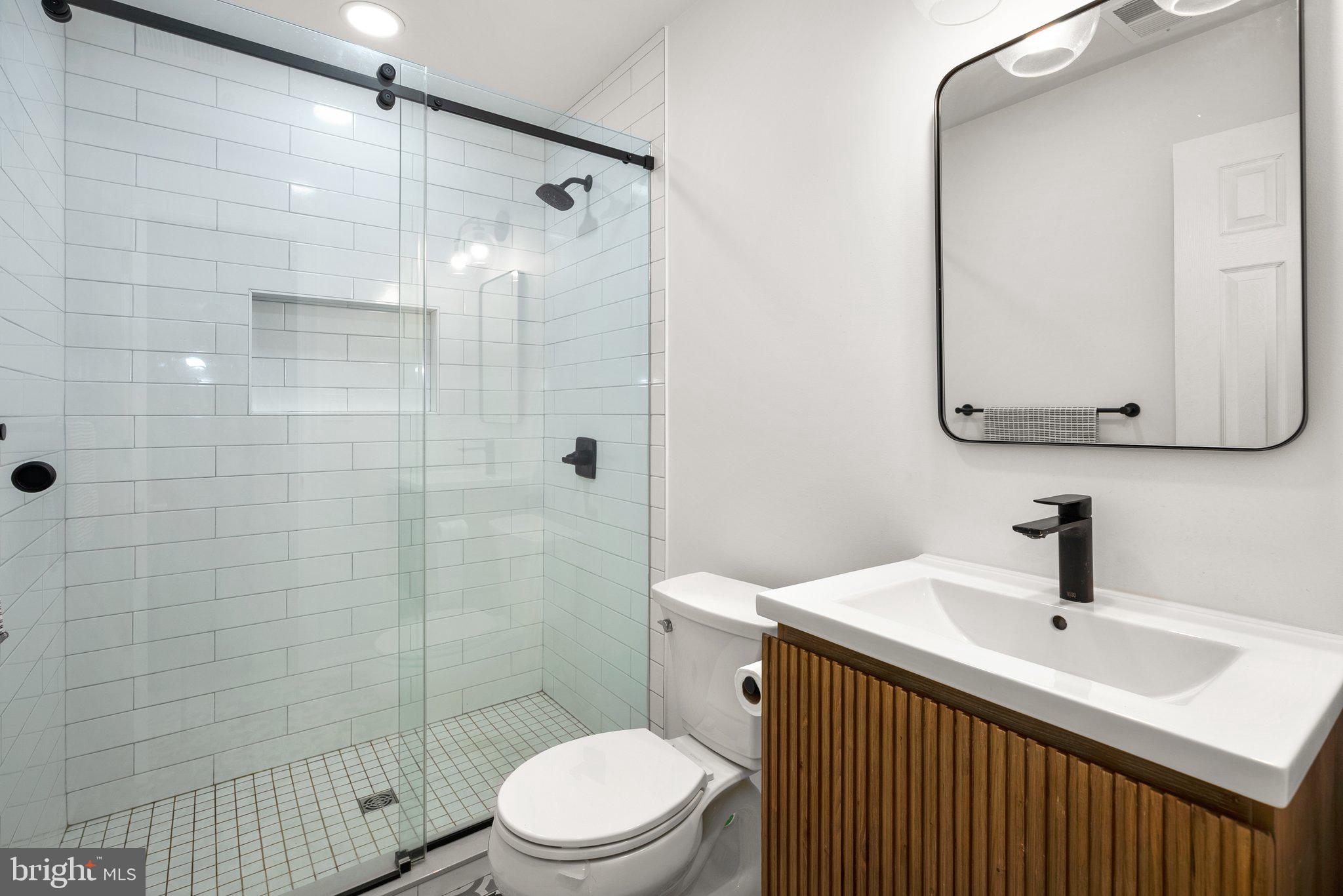 NORTHRIDGE - Residential