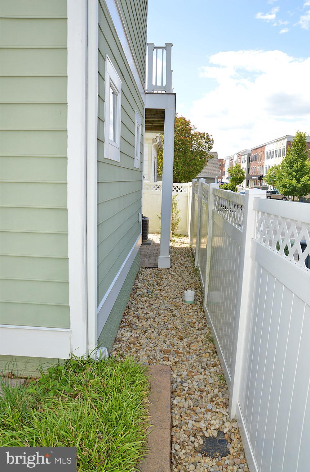 VILLAGES OF URBANA - Residential