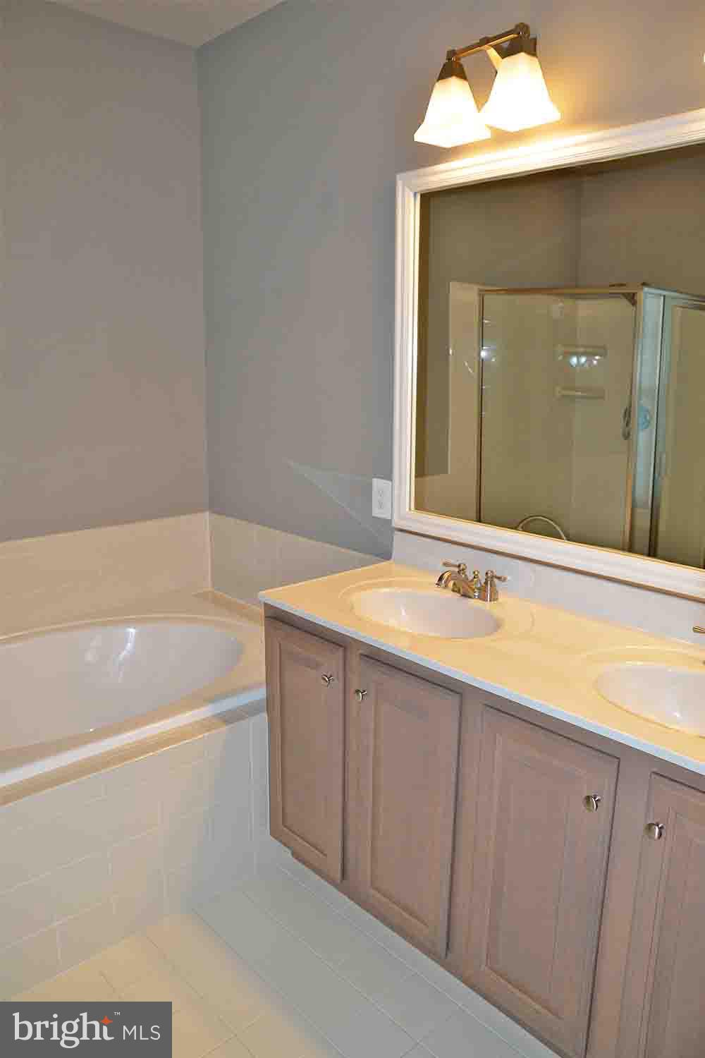 VILLAGES OF URBANA - Residential