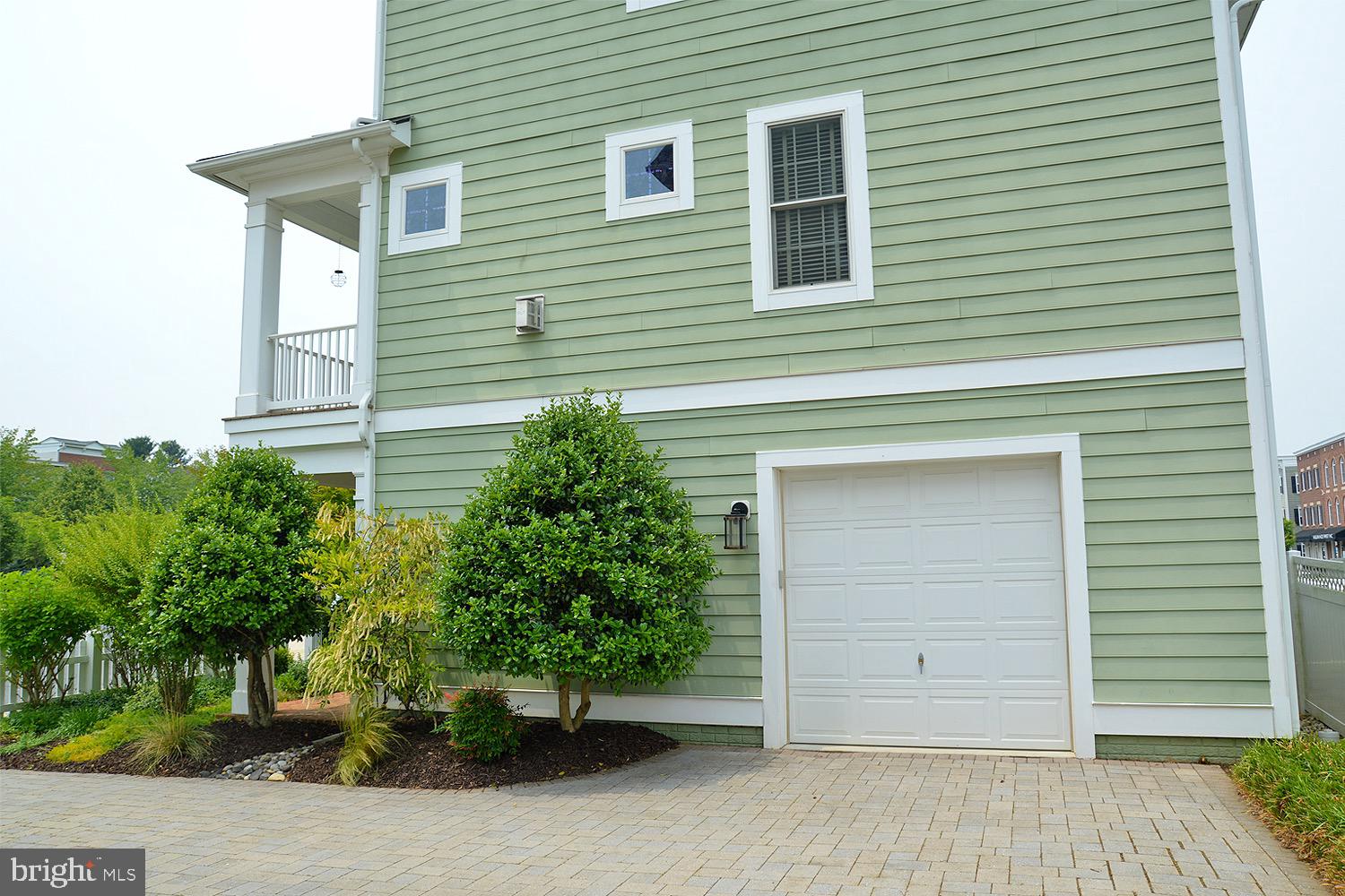 VILLAGES OF URBANA - Residential