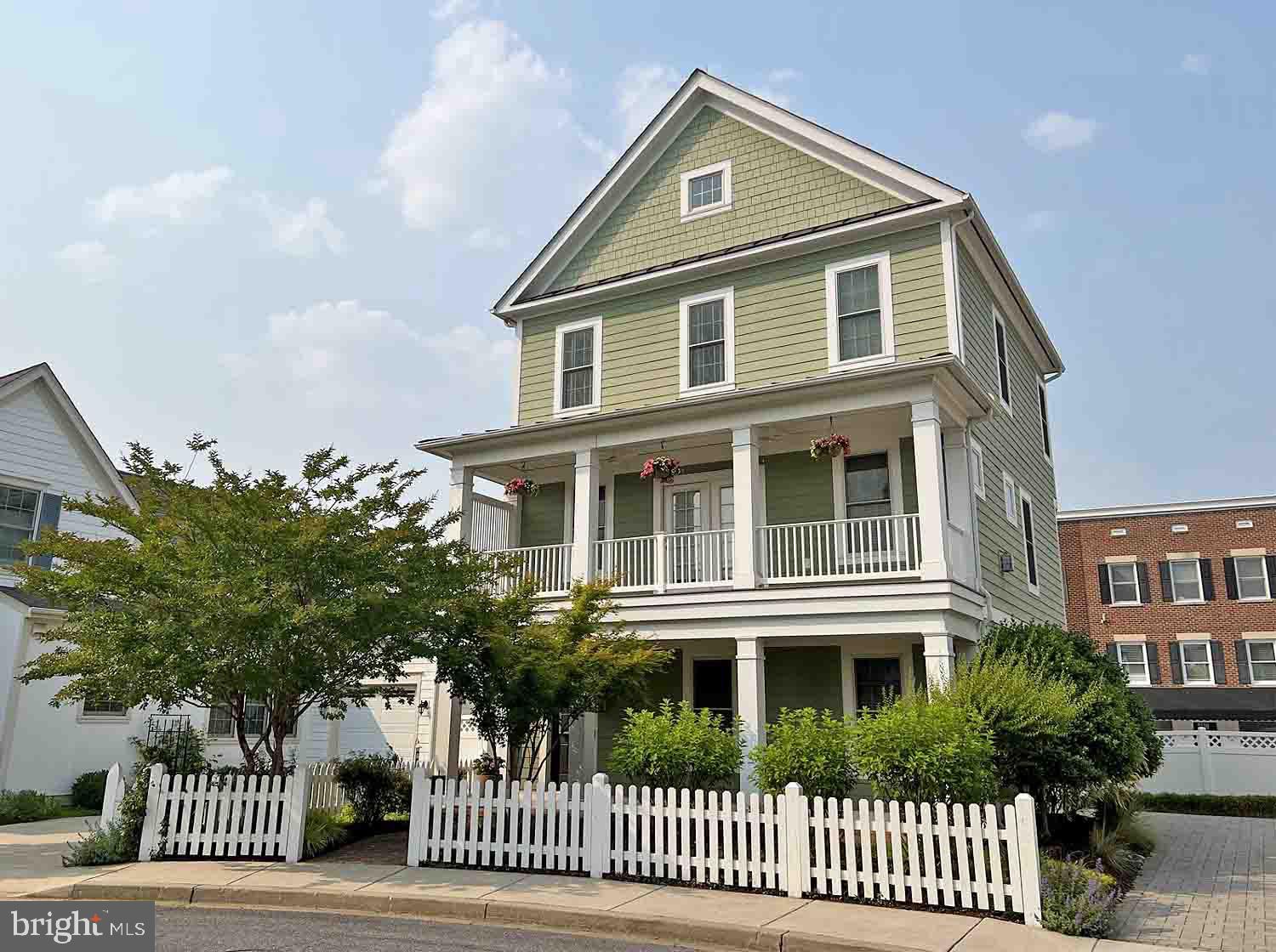 VILLAGES OF URBANA - Residential