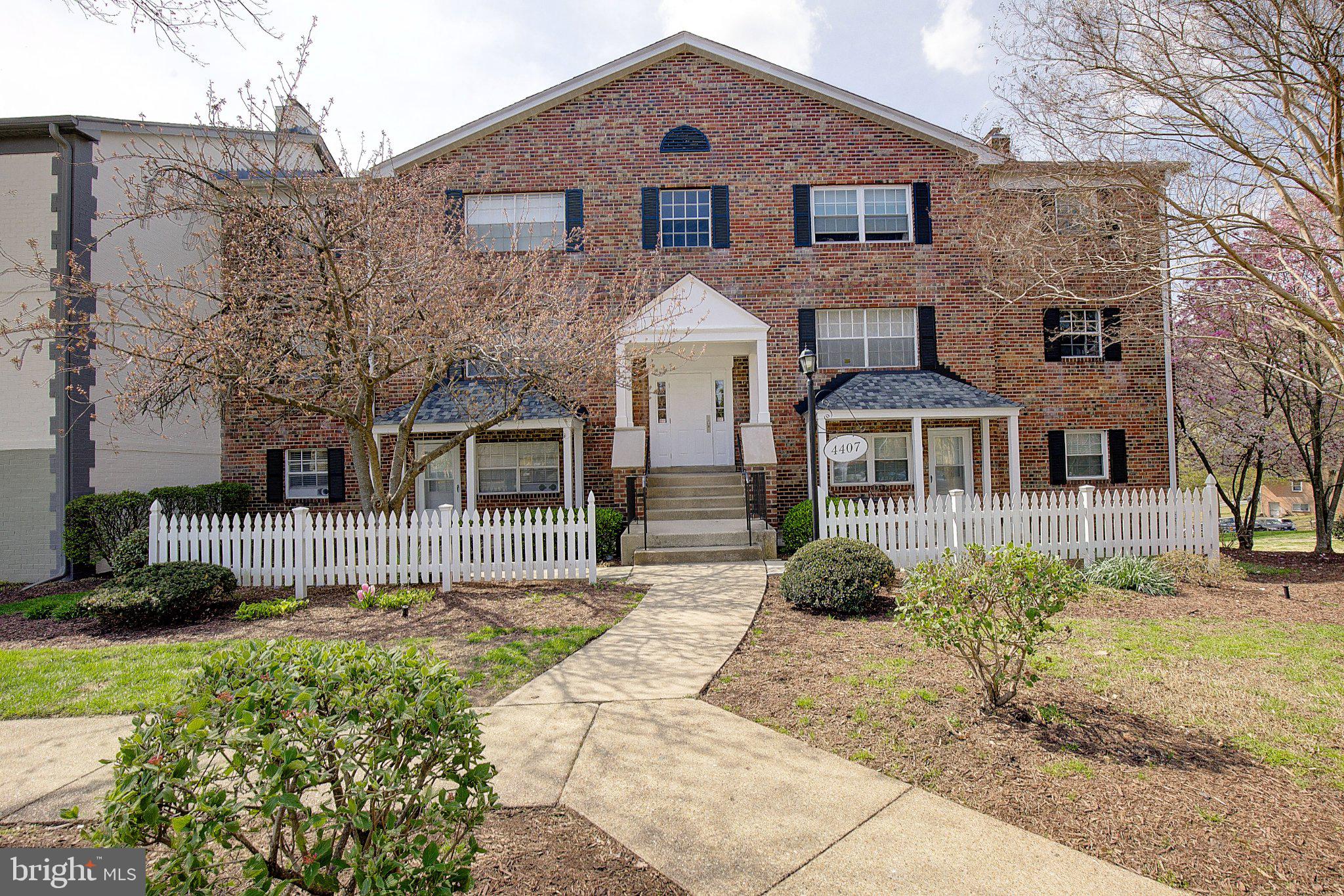 MONTPELIER VILLAGE - Residential