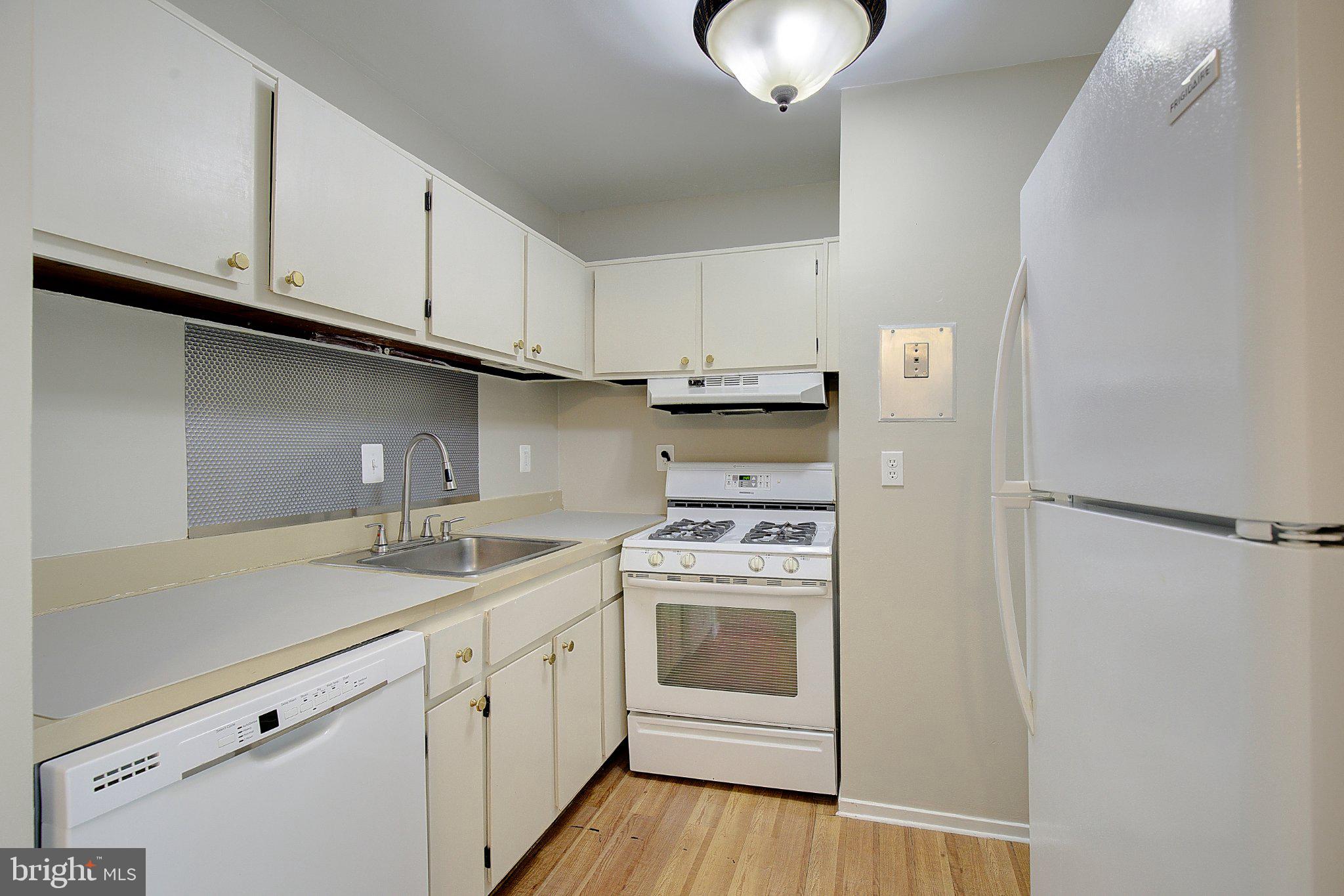 MONTPELIER VILLAGE - Residential