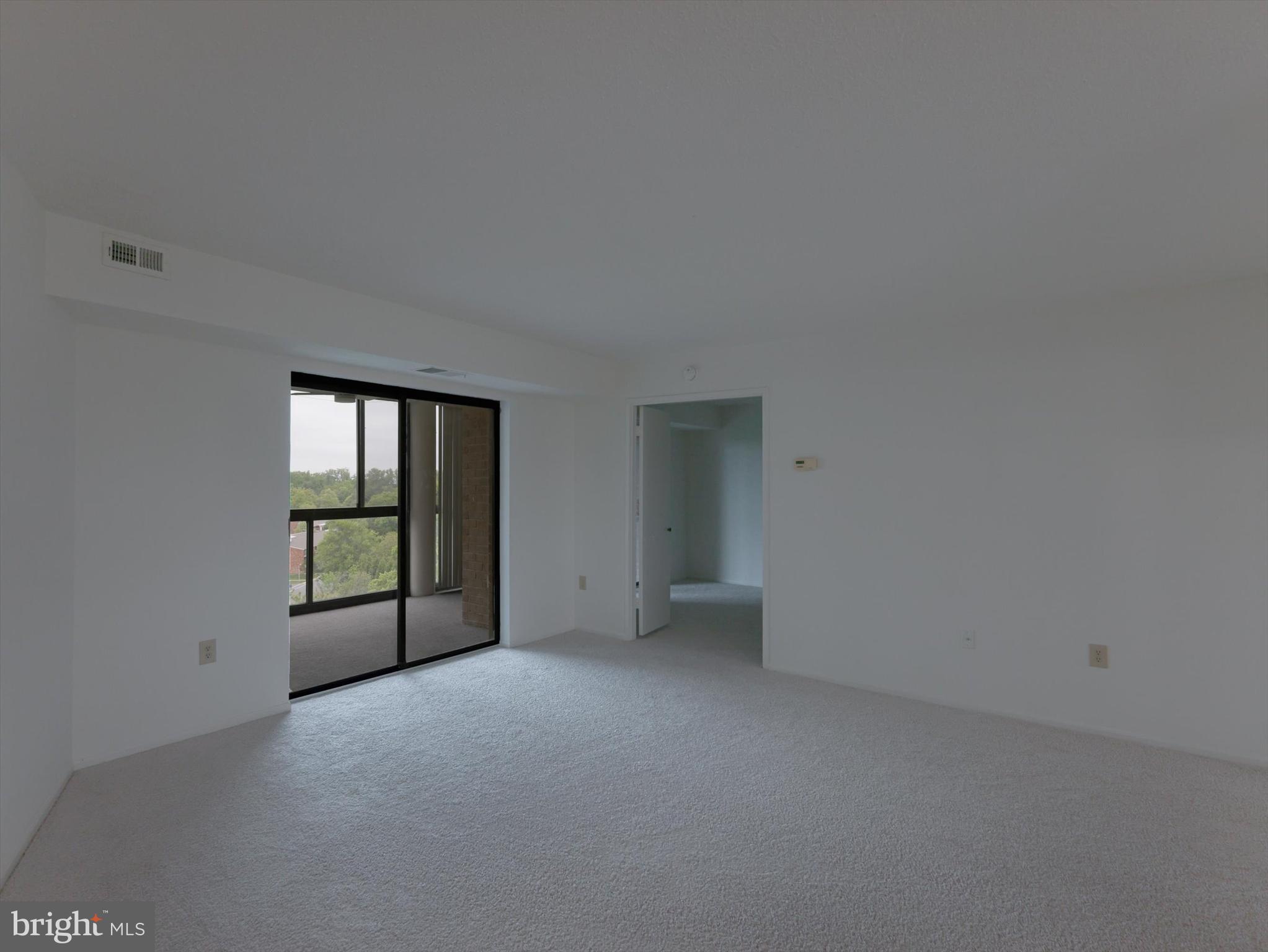 LEISURE WORLD - Residential