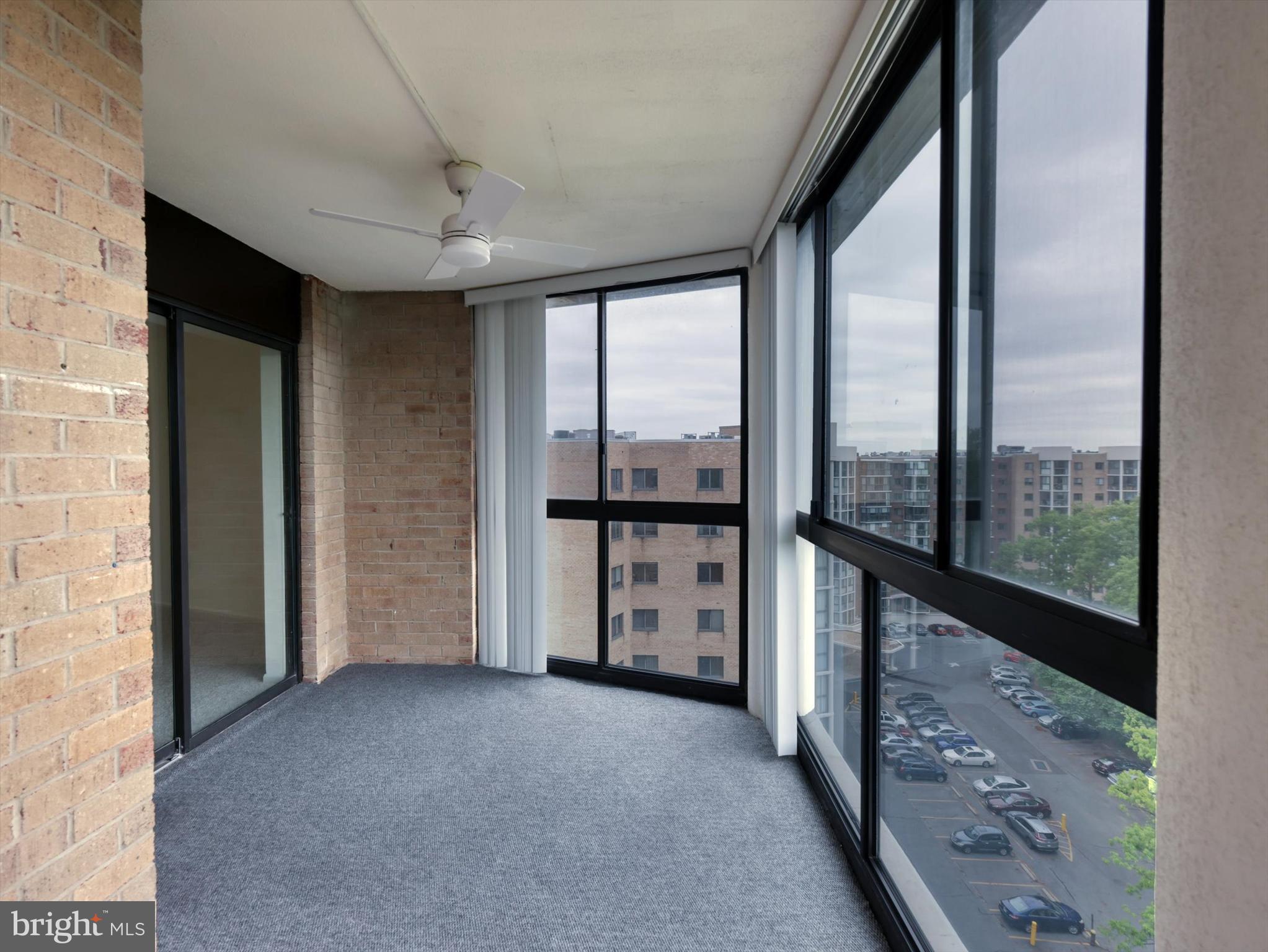 LEISURE WORLD - Residential