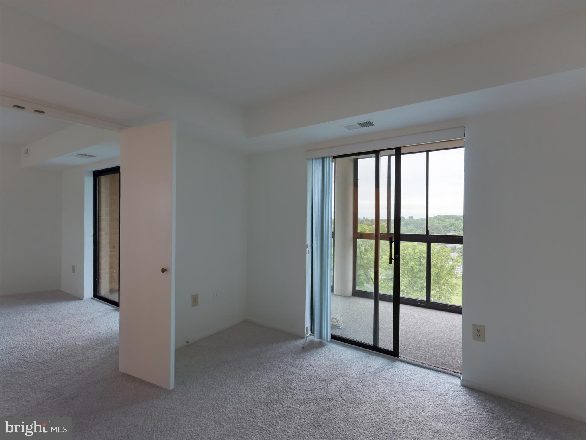 LEISURE WORLD - Residential