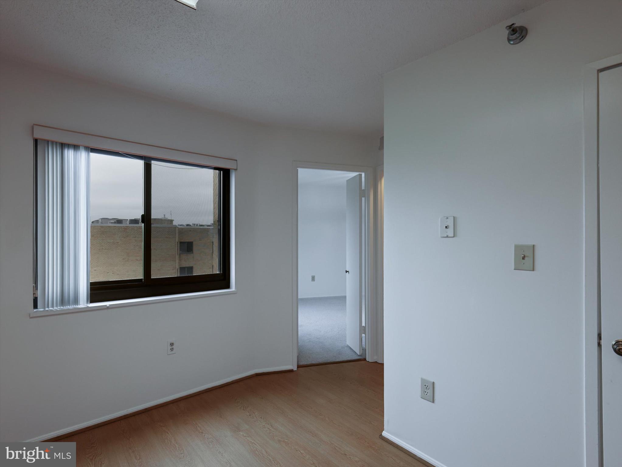 LEISURE WORLD - Residential