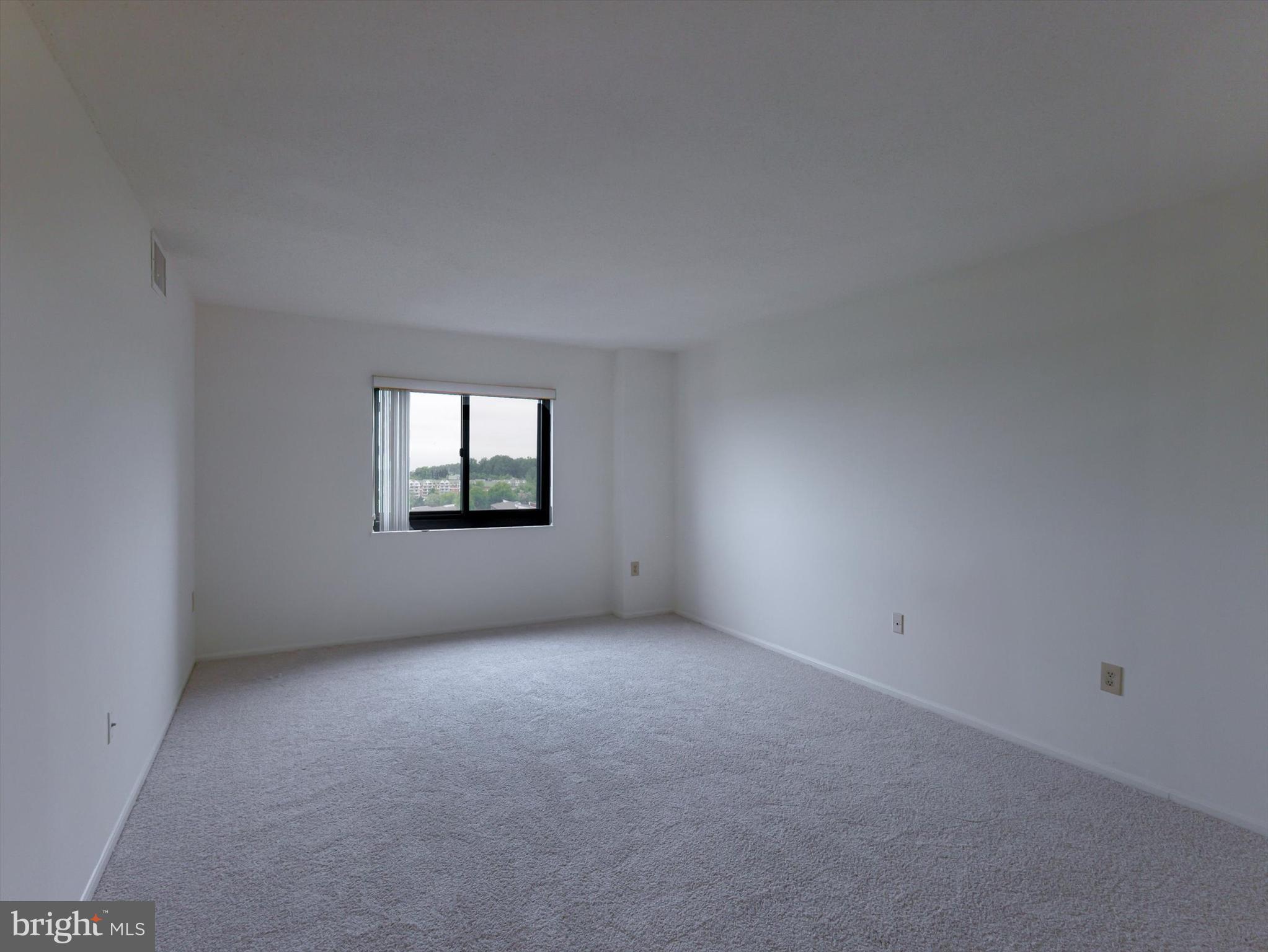 LEISURE WORLD - Residential