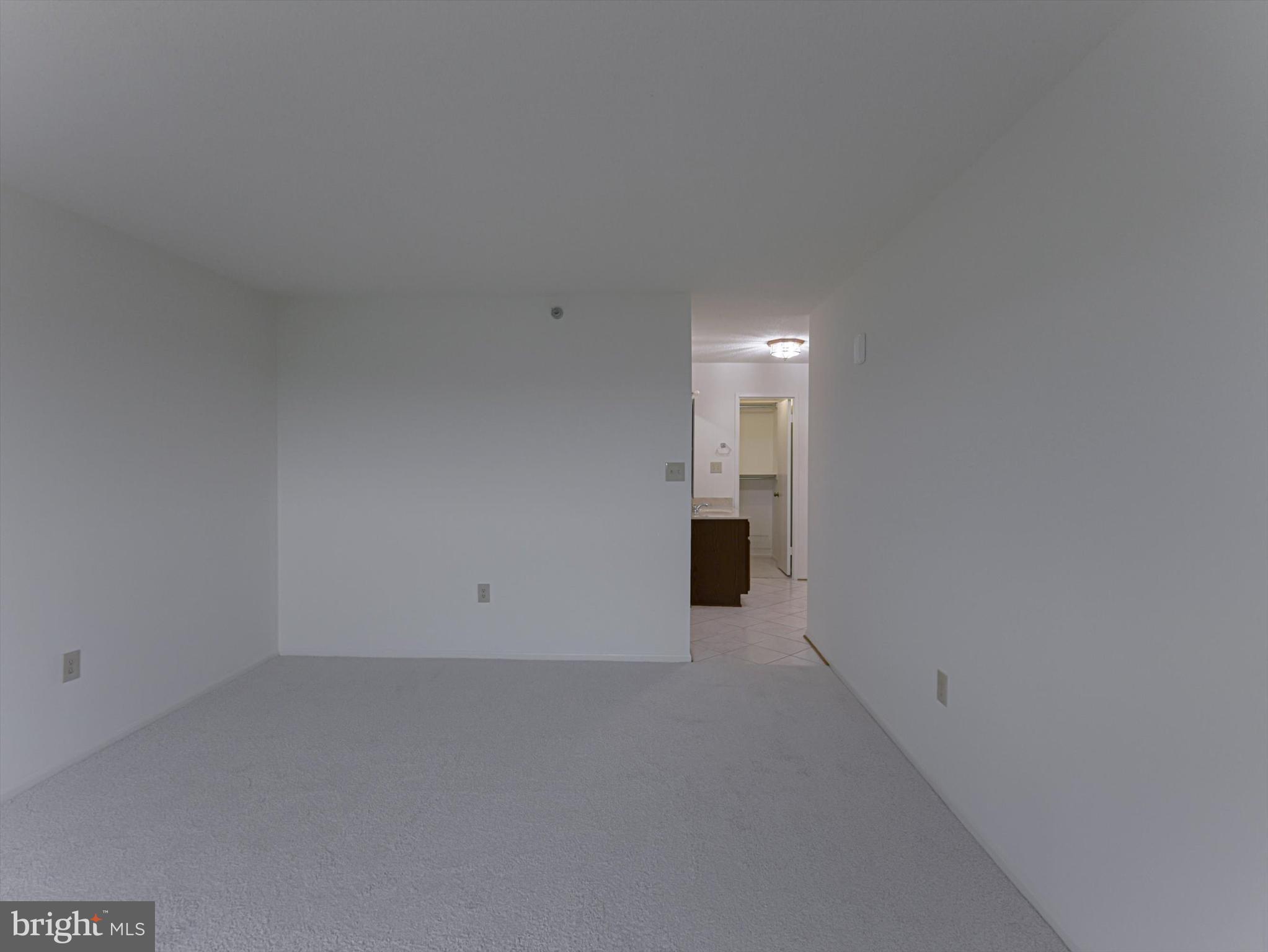 LEISURE WORLD - Residential