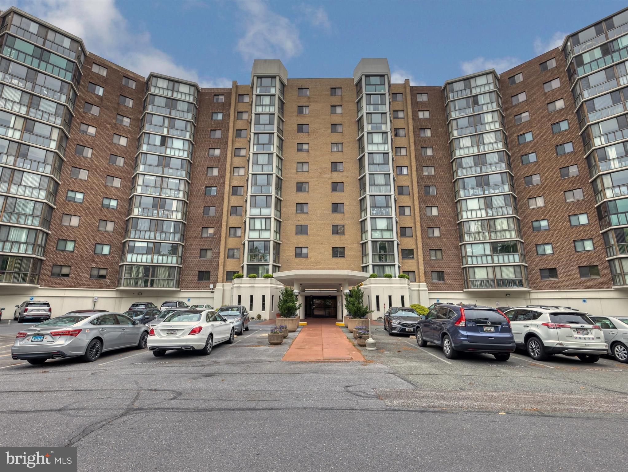 15115 INTERLACHEN DRIVE 3-1012