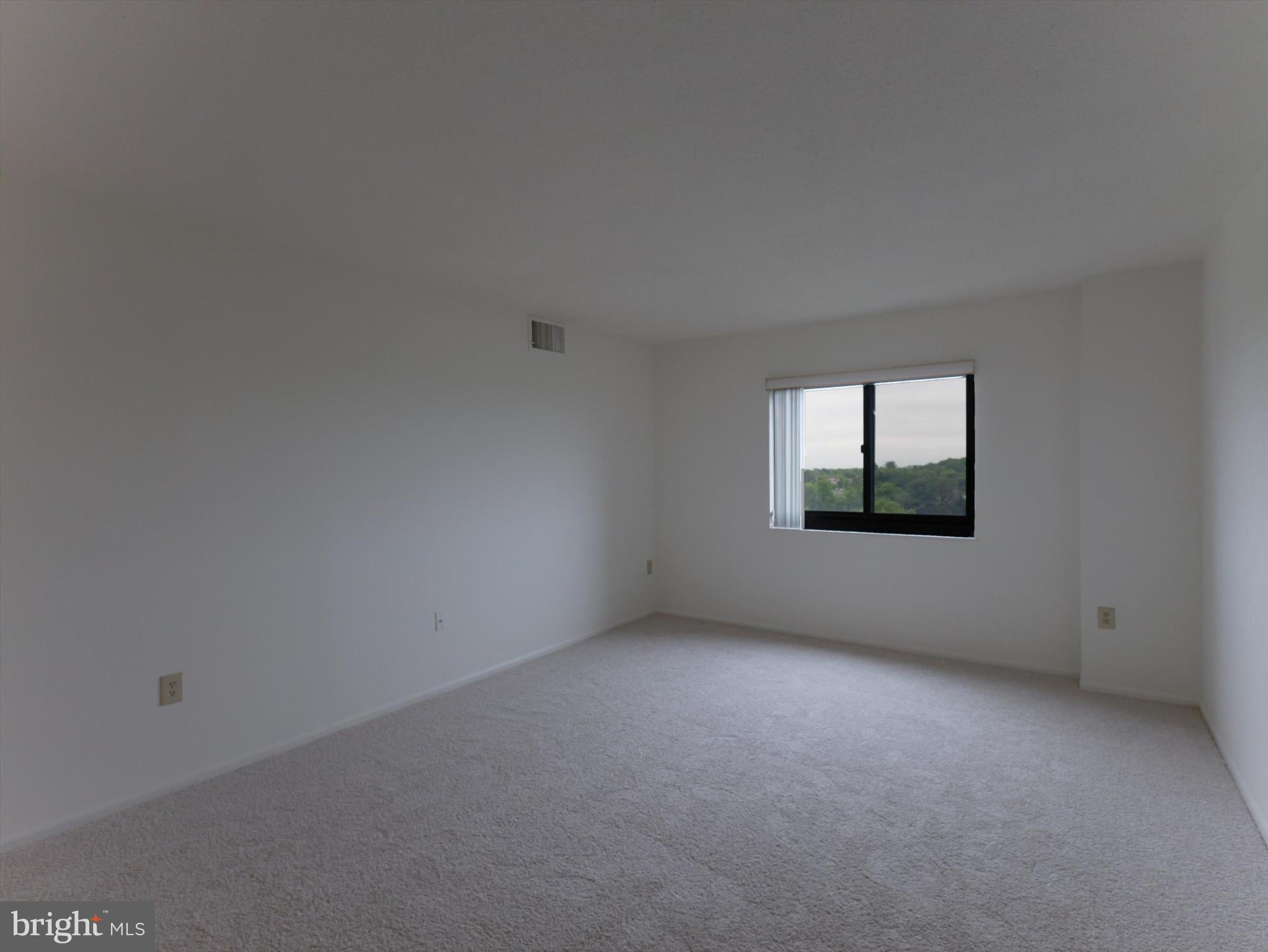 LEISURE WORLD - Residential