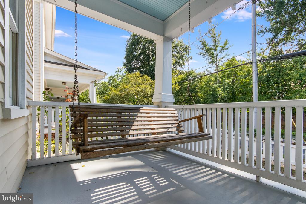 DOWNTOWN FREDERICKSBURG - Residential