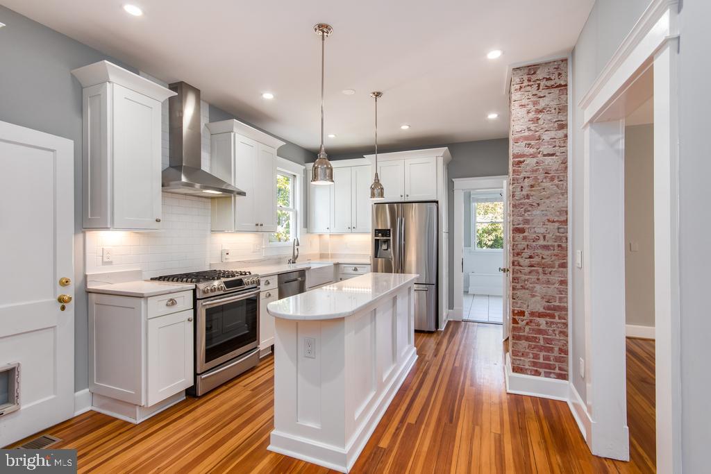 DOWNTOWN FREDERICKSBURG - Residential