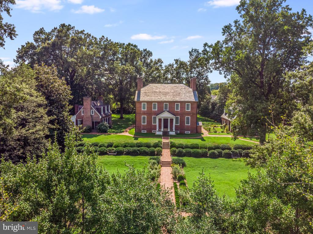 DOWNTOWN FREDERICKSBURG - Residential