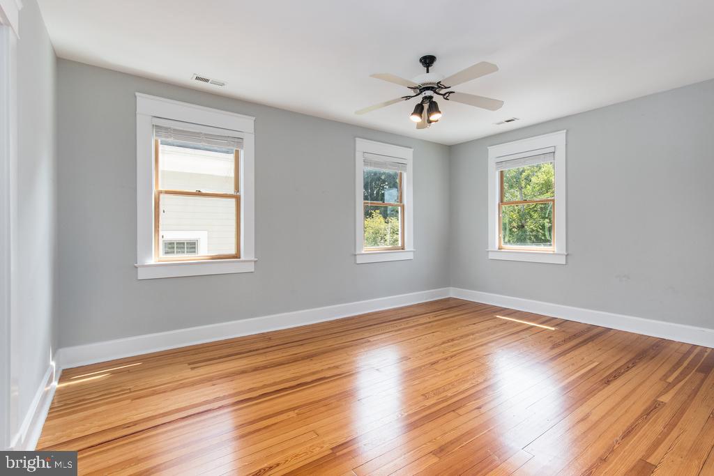 DOWNTOWN FREDERICKSBURG - Residential