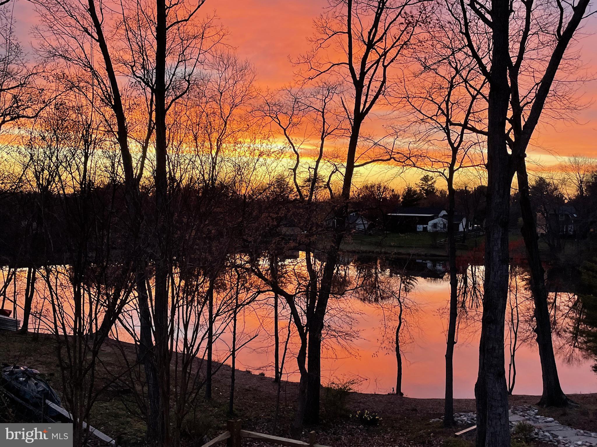 13484 LAKE SHORE