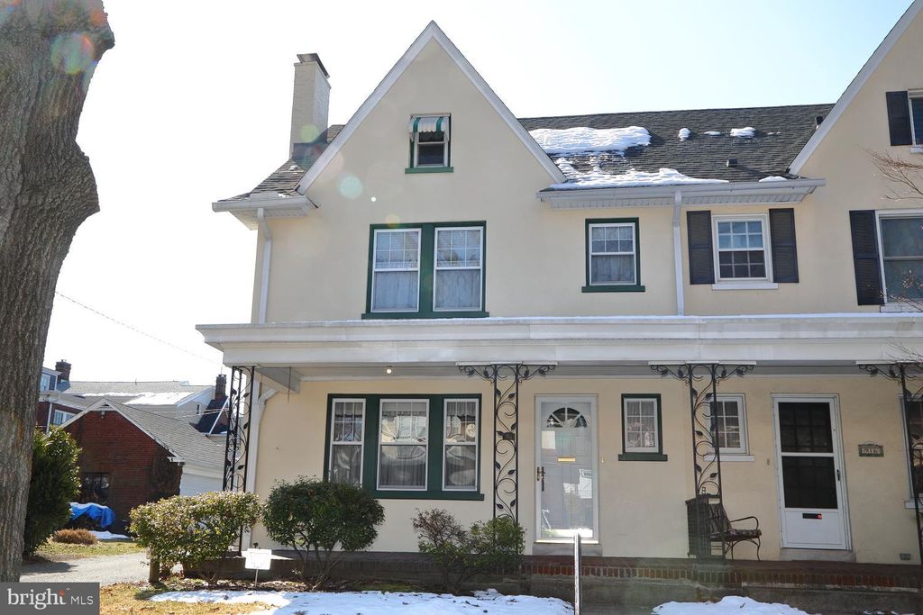 Photo of 914 Virginia Avenue, Lancaster, PA 17603 (MLS # PALA2047316)