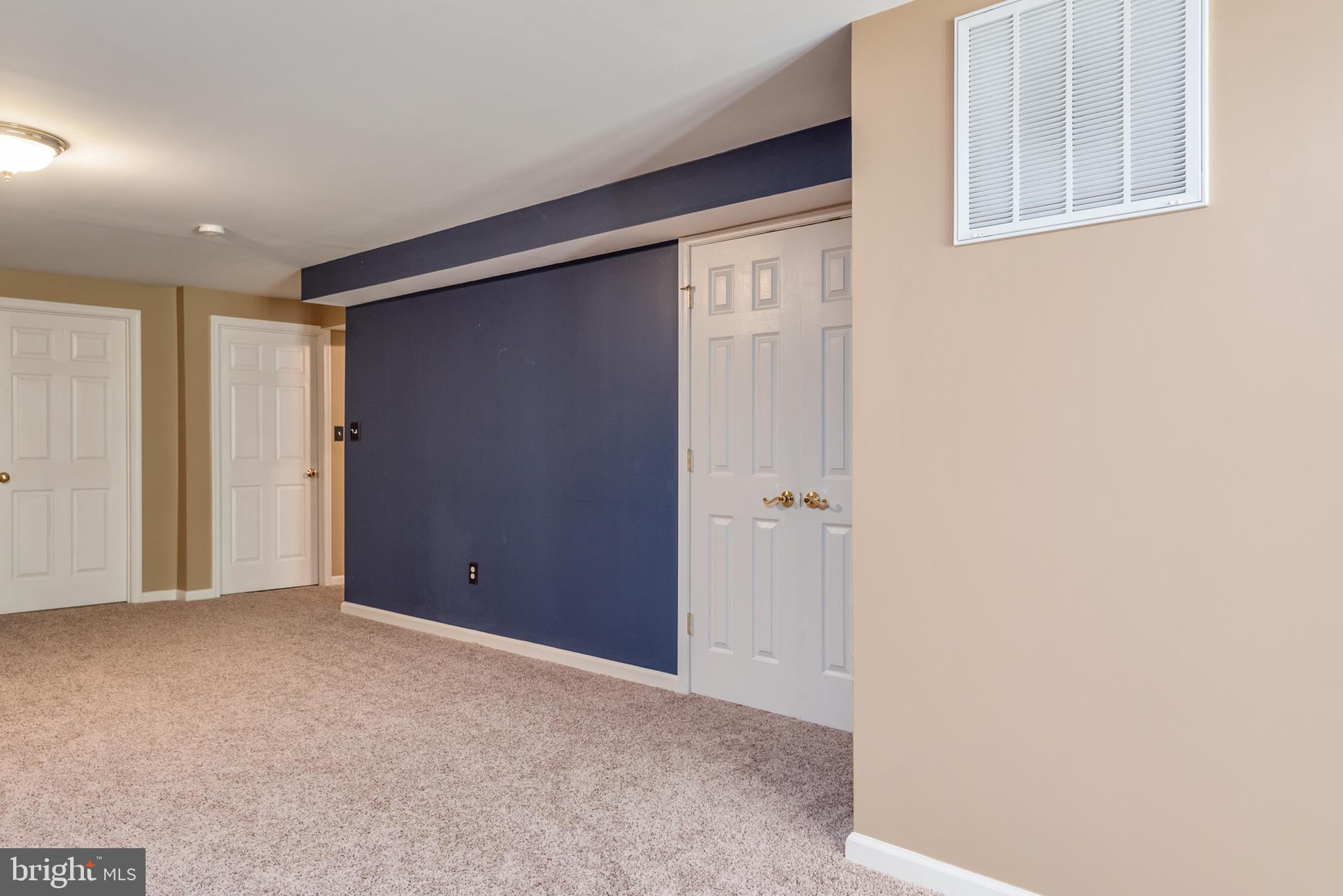 OAKLAND PARK - Residential