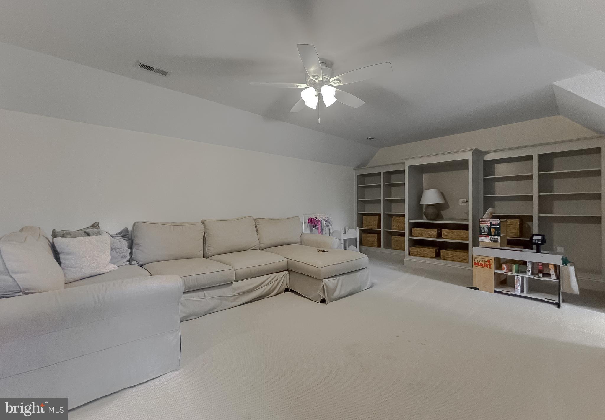 PORTOBELLO ESTATES - Residential