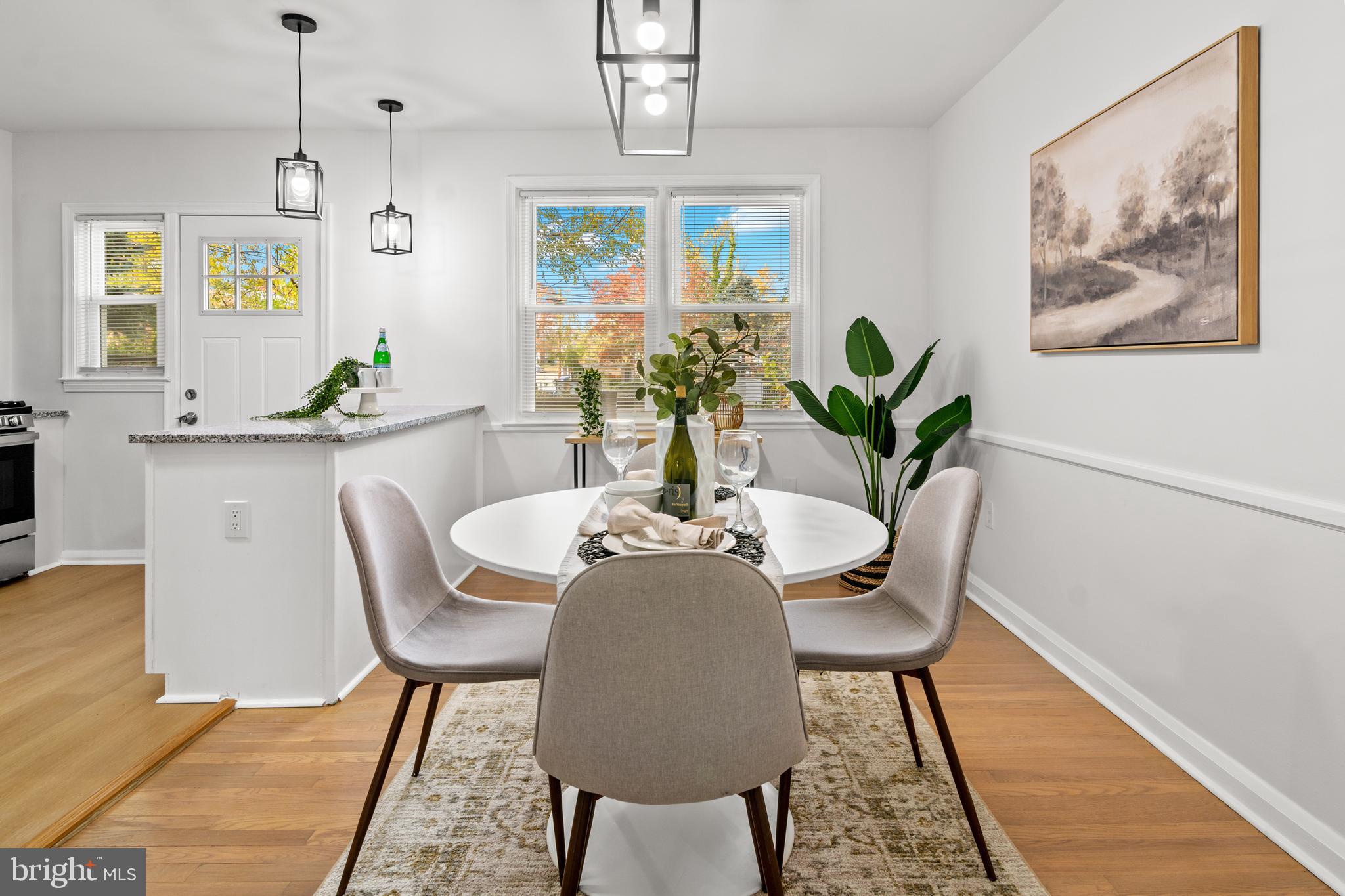 IDLEWOOD - Residential