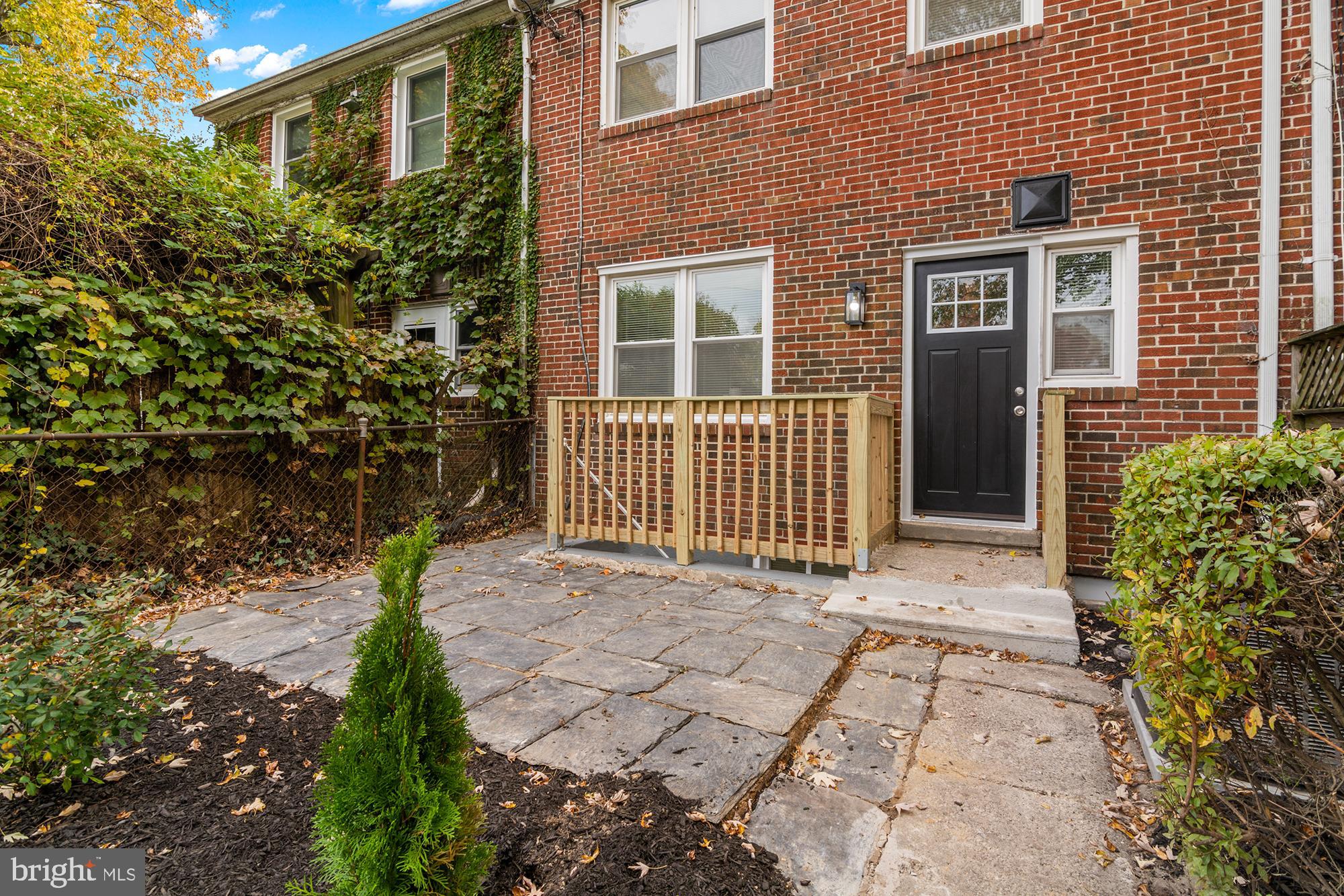 IDLEWOOD - Residential