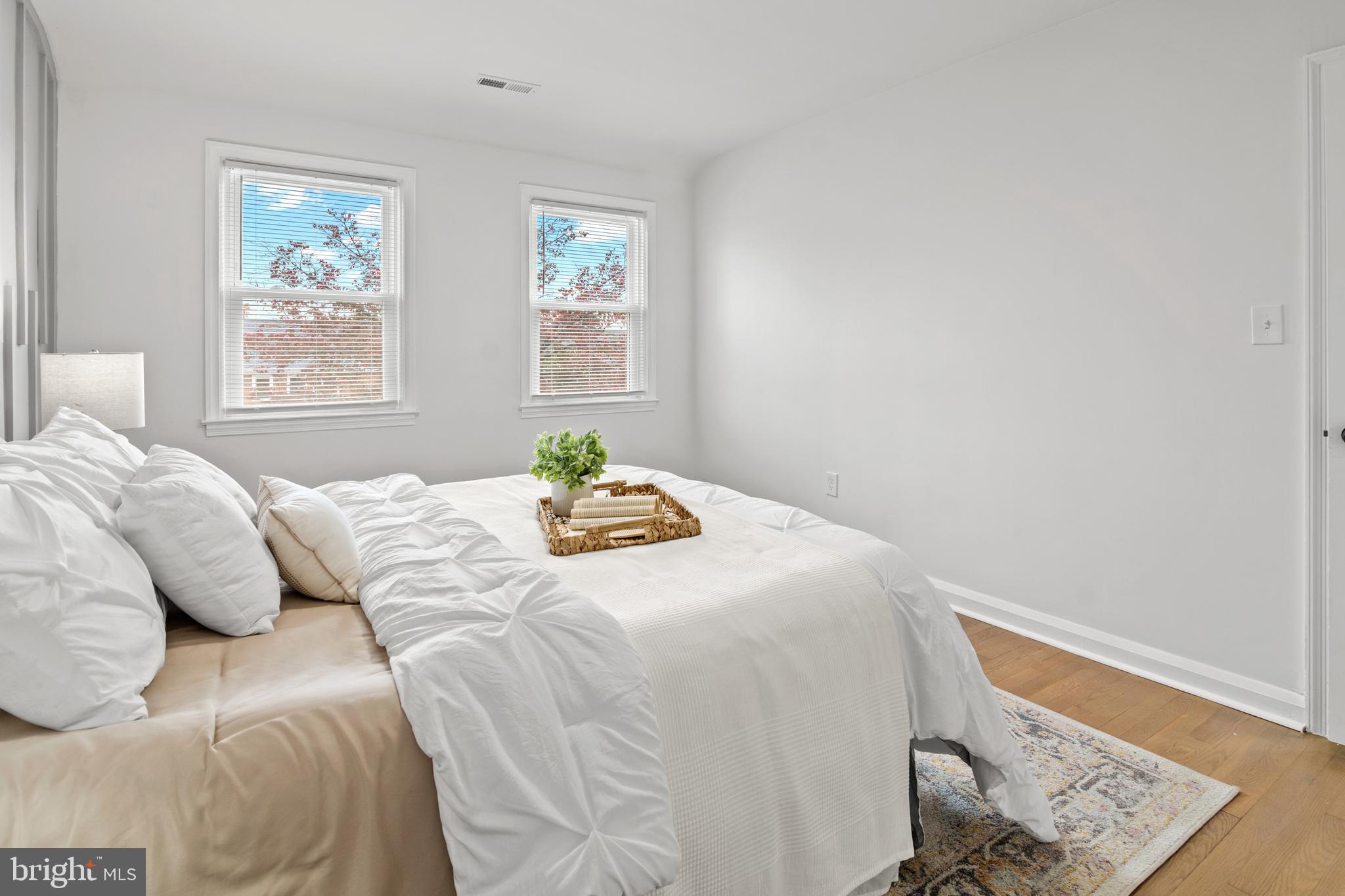 IDLEWOOD - Residential