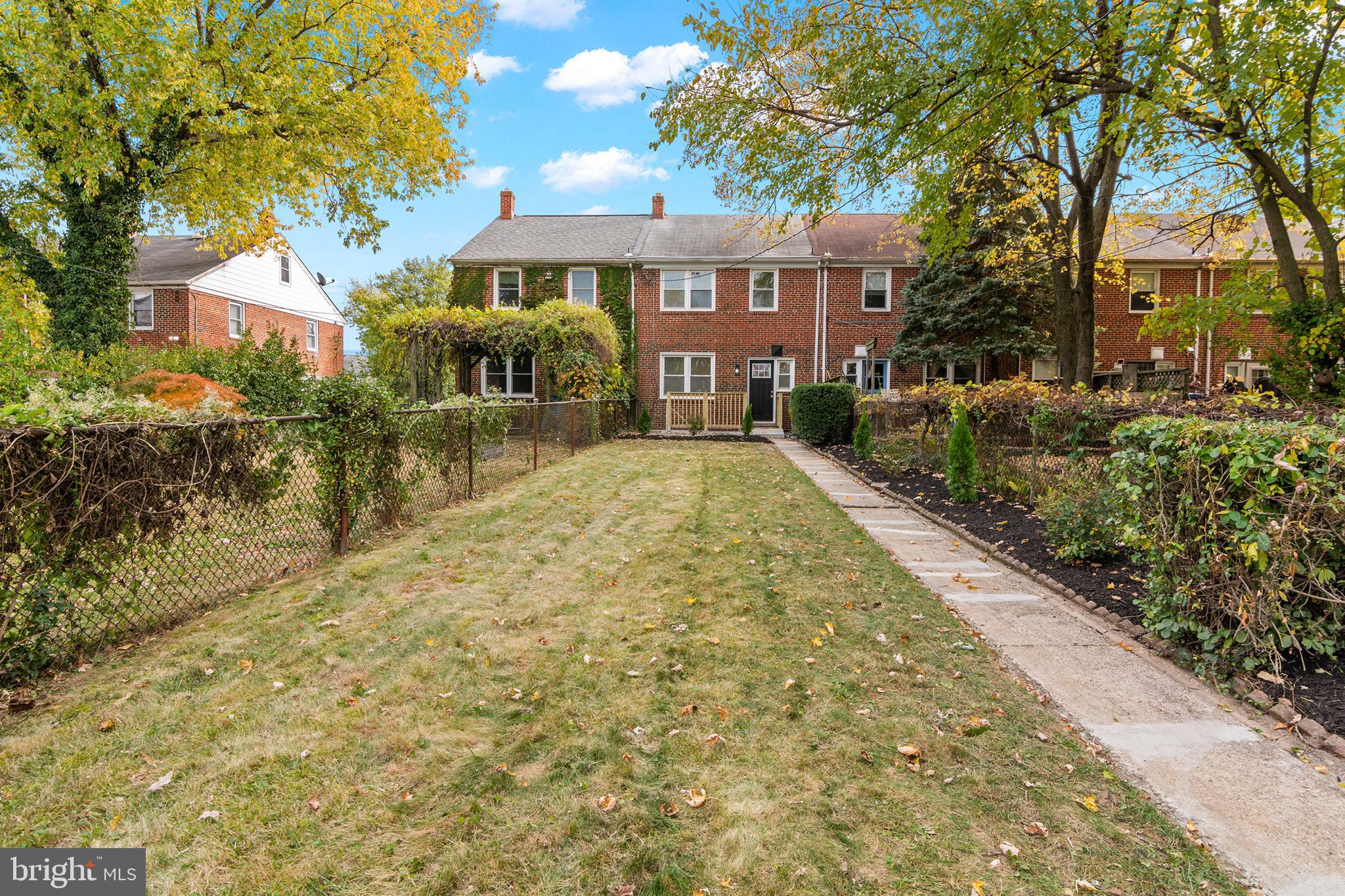 IDLEWOOD - Residential