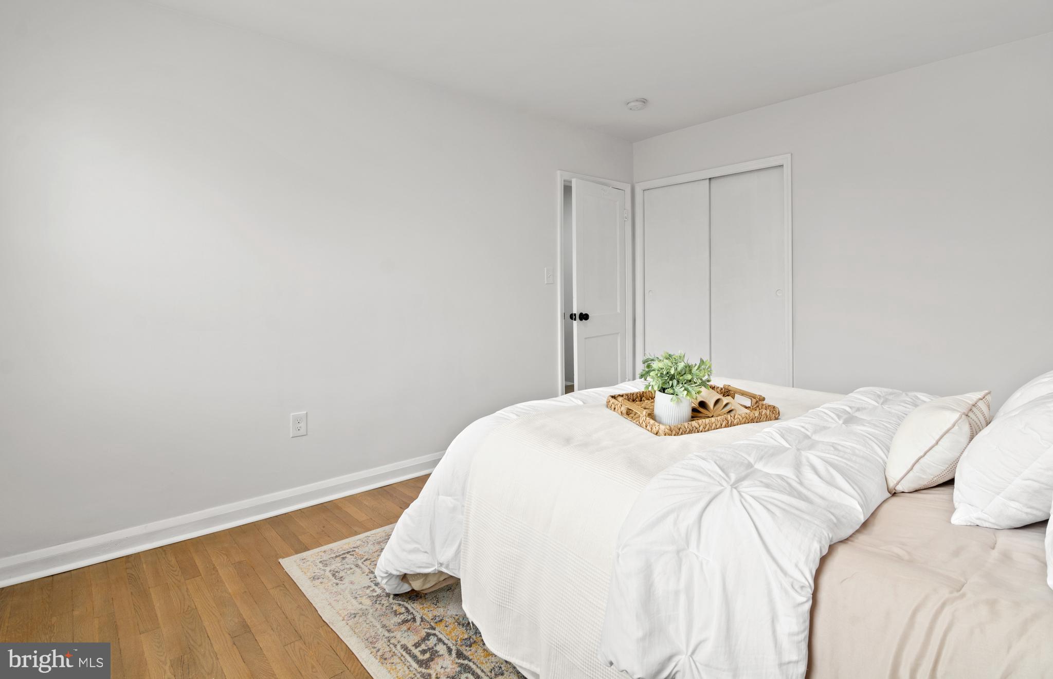 IDLEWOOD - Residential