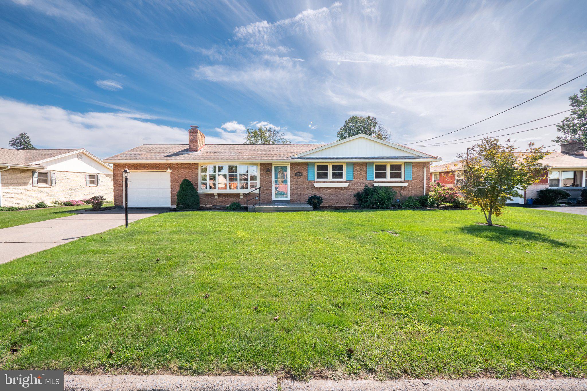 206 W MCKINLEY AVENUE
