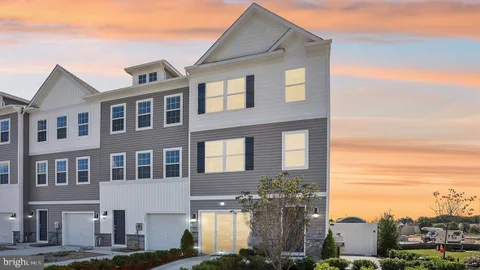 MLS: NJCD2126938