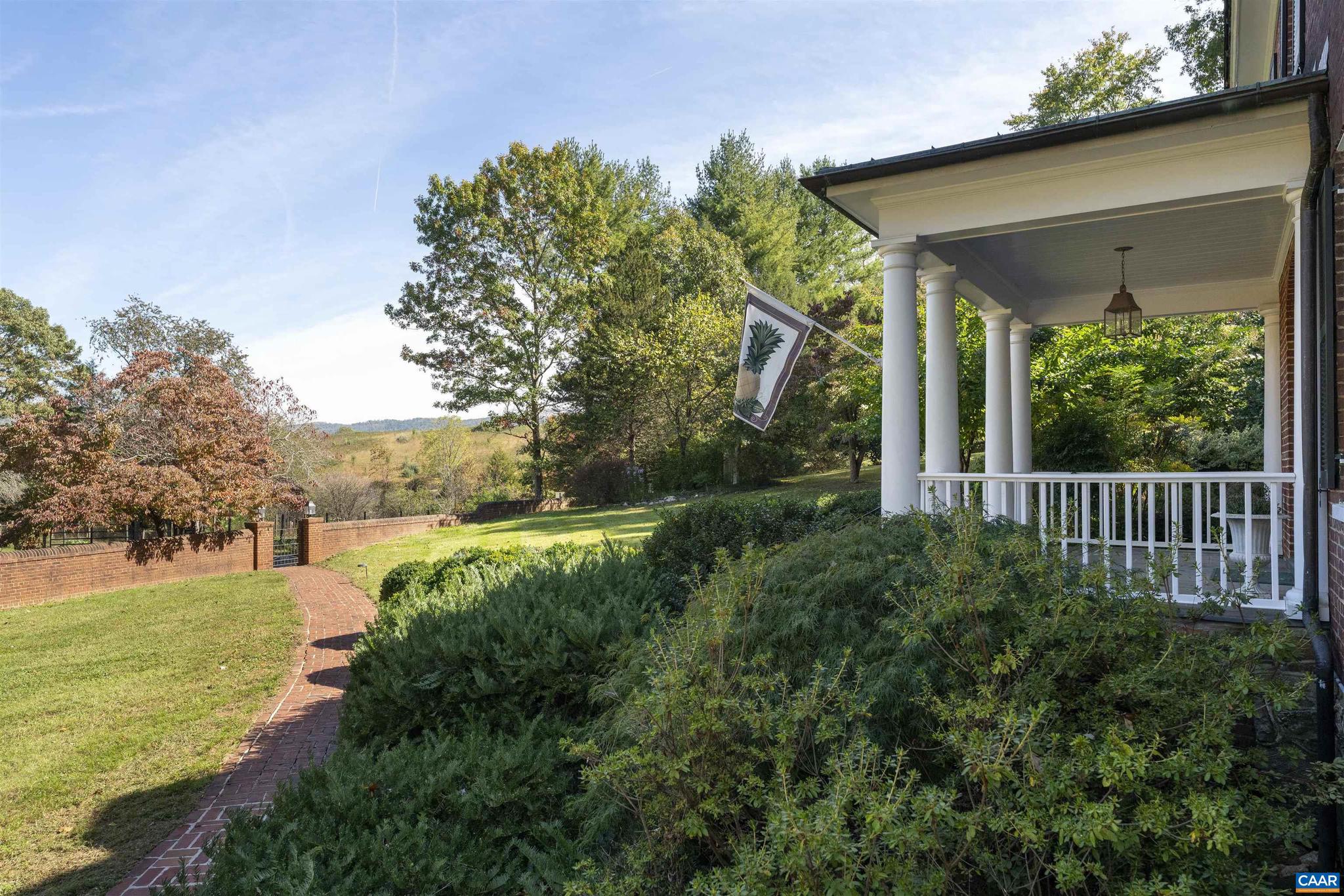 4035 EDGE VALLEY RD