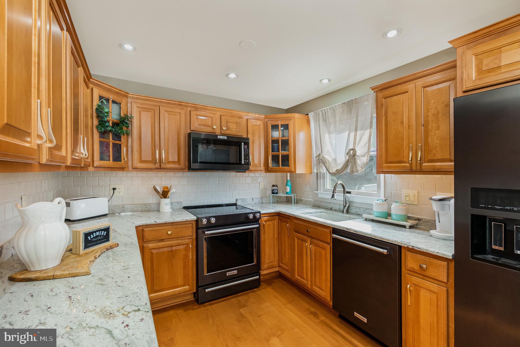 PERRY HALL - Residential