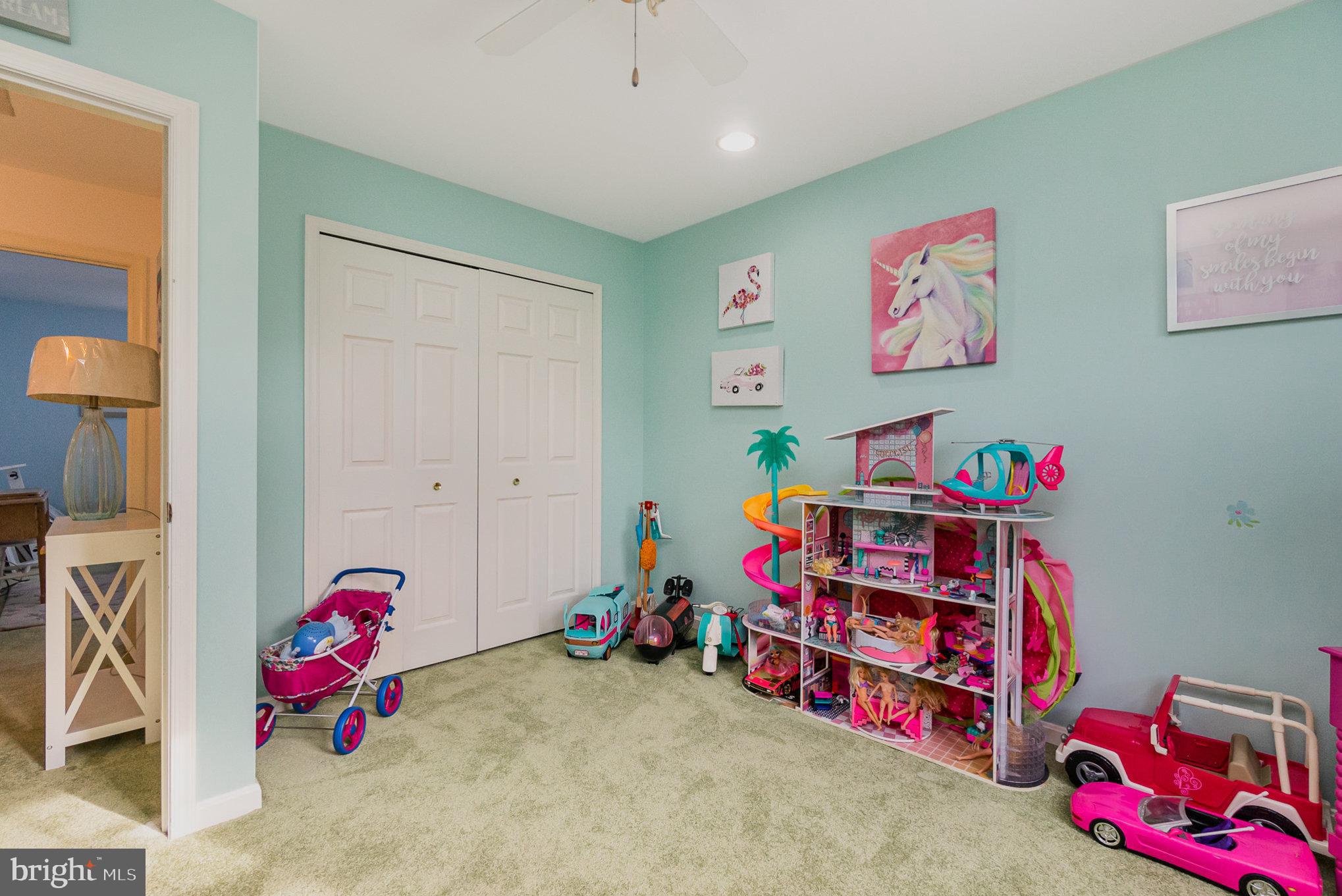 PERRY HALL - Residential