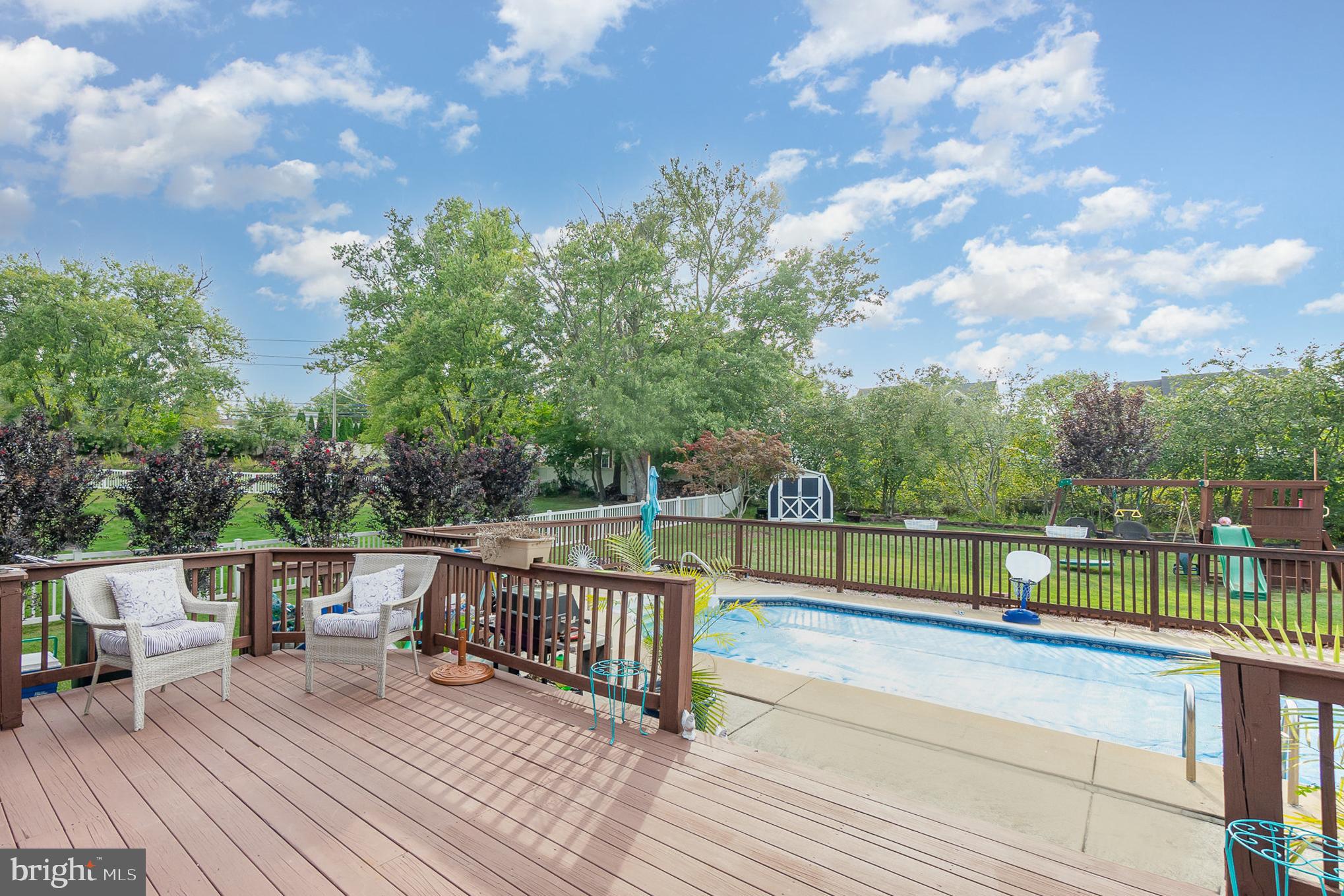 PERRY HALL - Residential