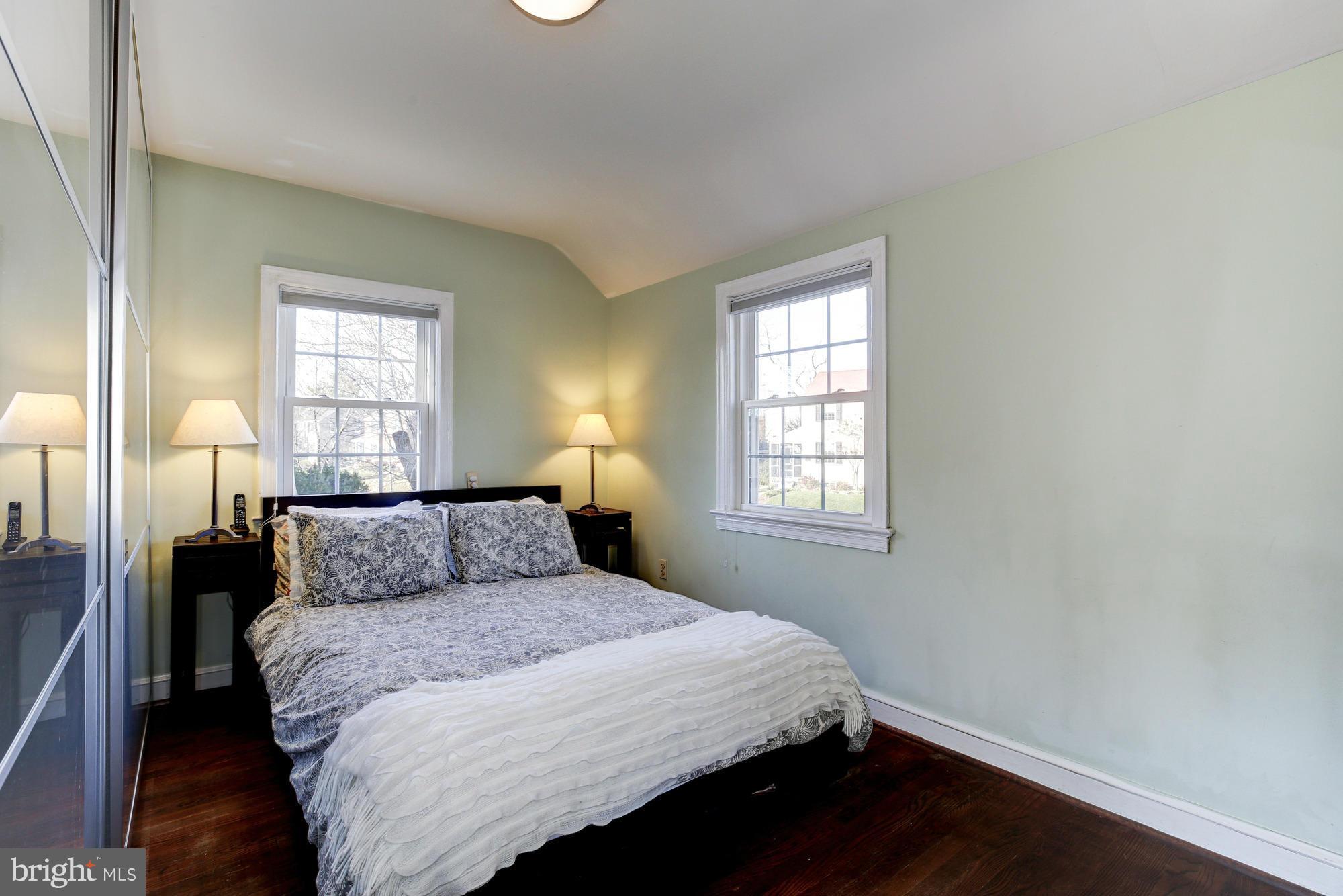 ARLINGTON FOREST - Residential