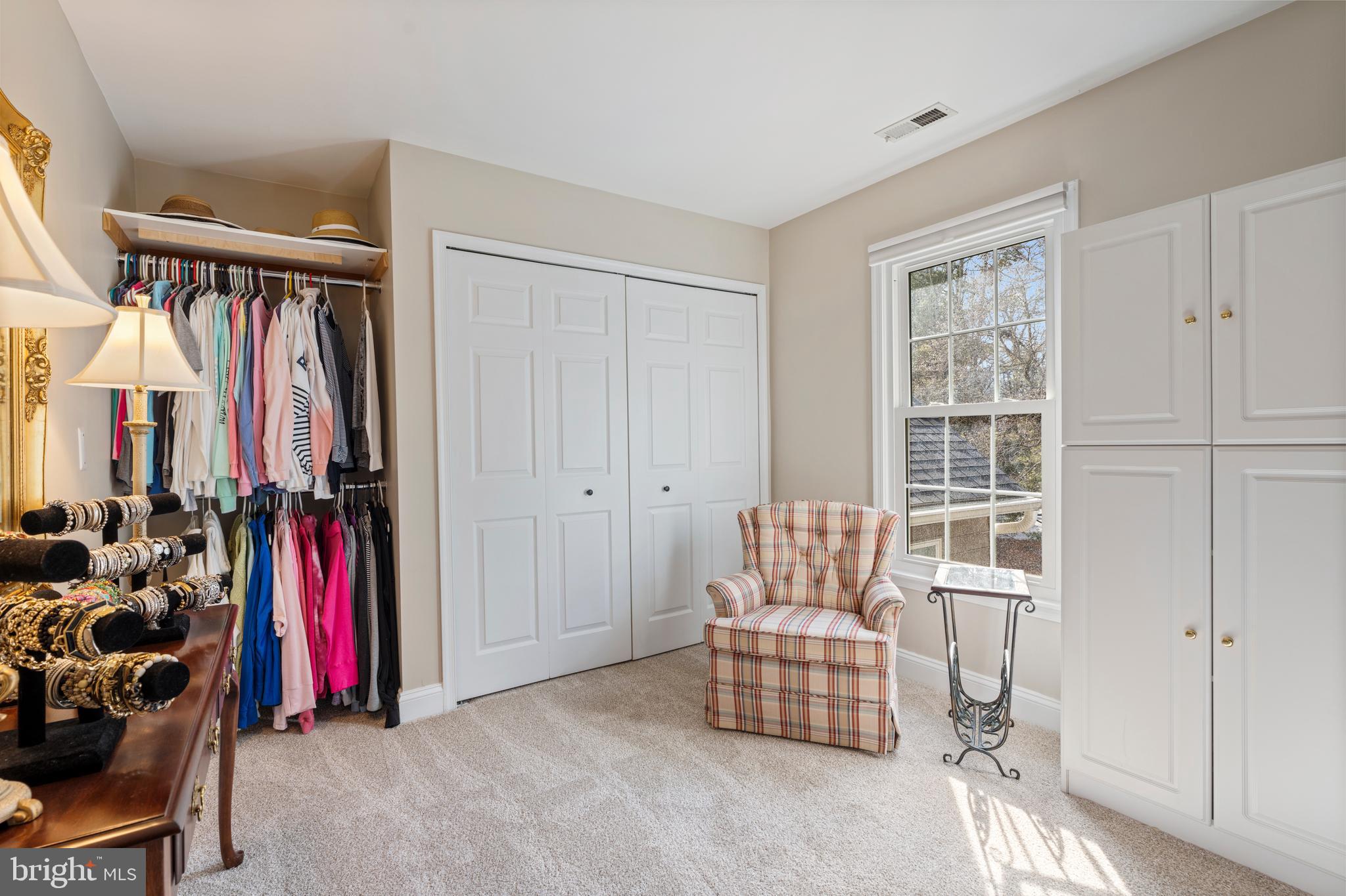 HUNTERS RUN - Residential