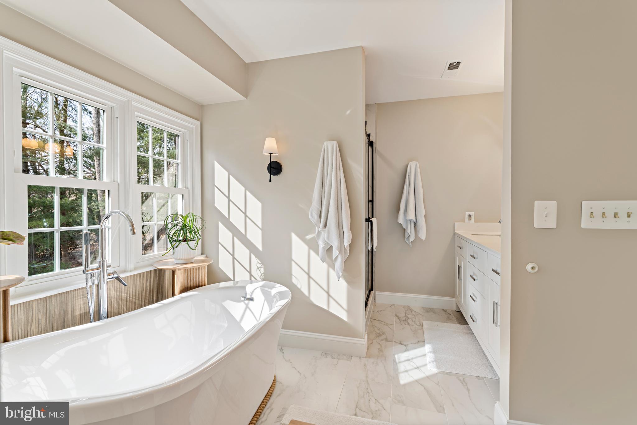 HUNTERS RUN - Residential