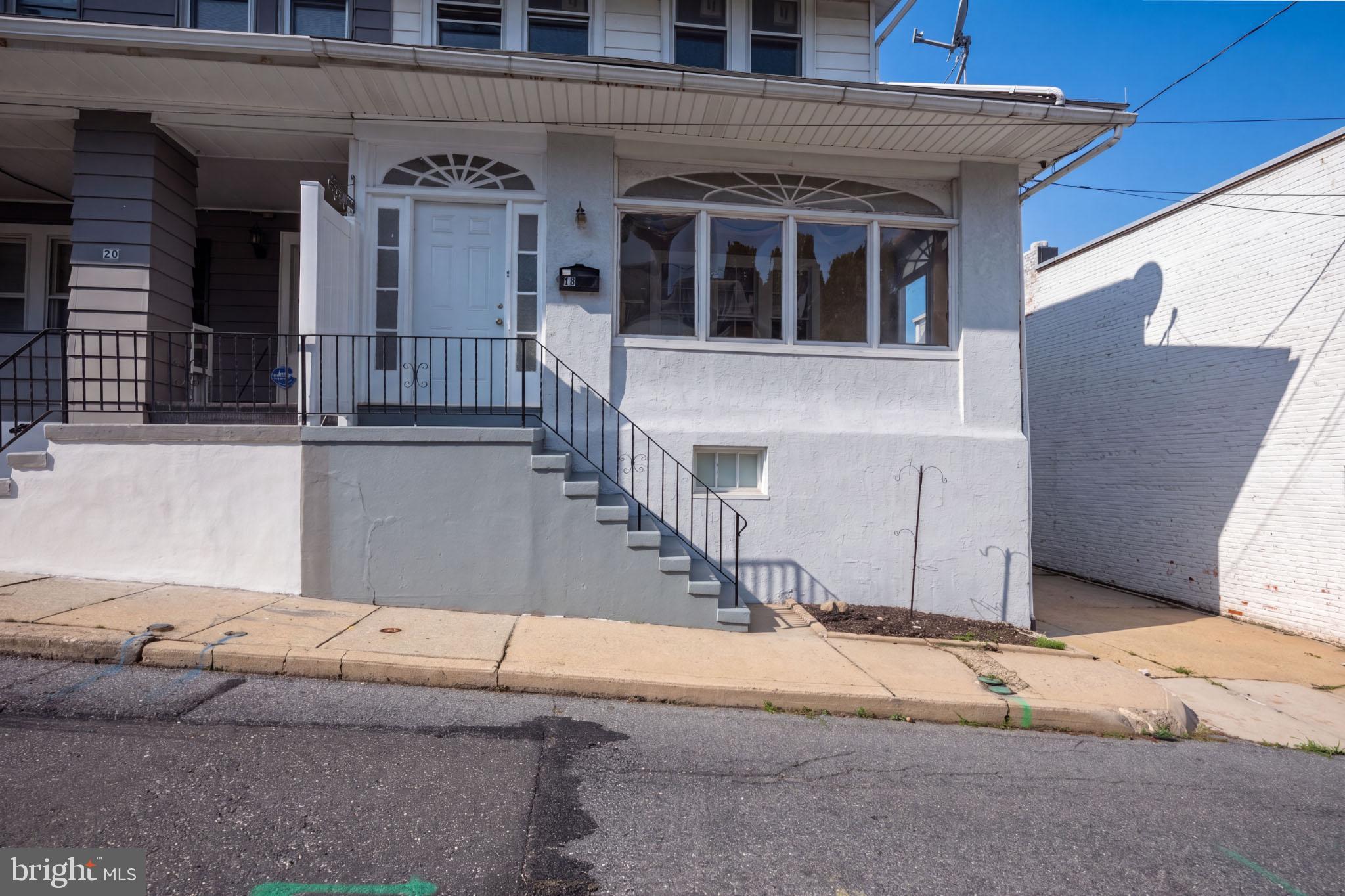 18 PENNWYN TC TERRACE