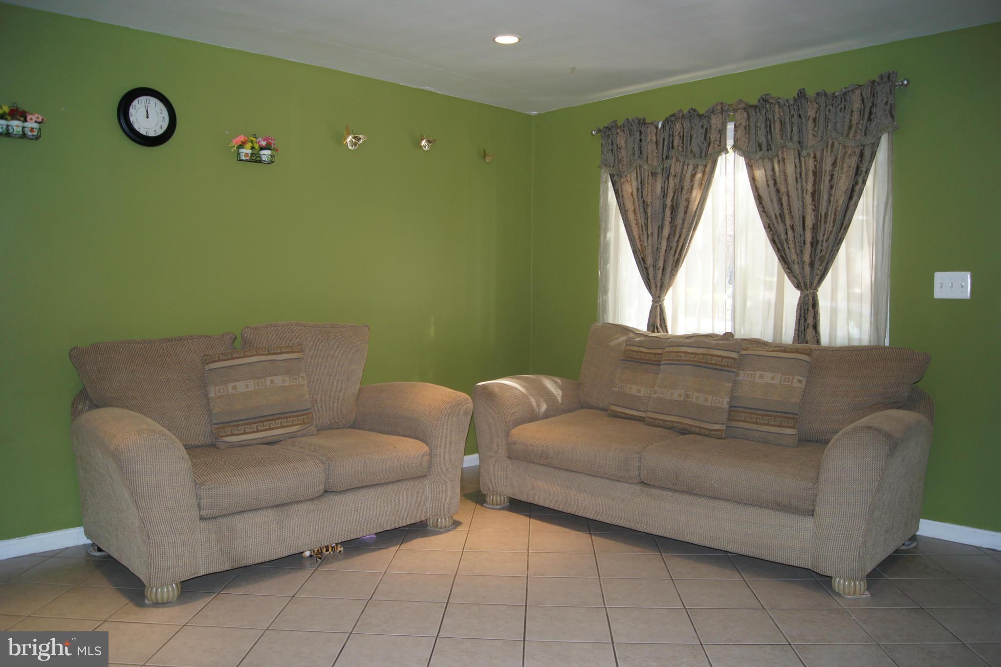 WOOD MANOR - Residential