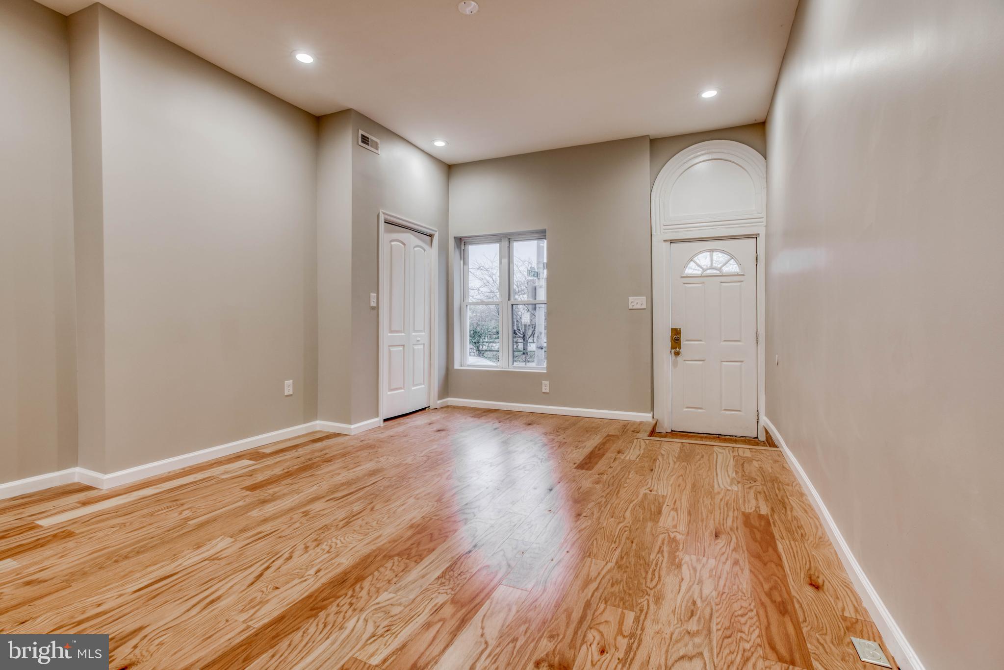 BARCLAY - Residential